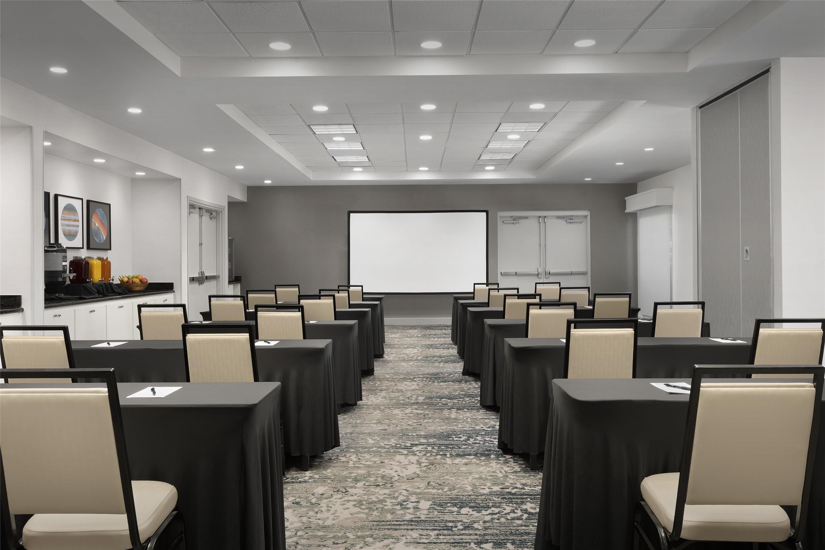 Meeting Room | Hilton Garden Inn Huntsville/Space Center