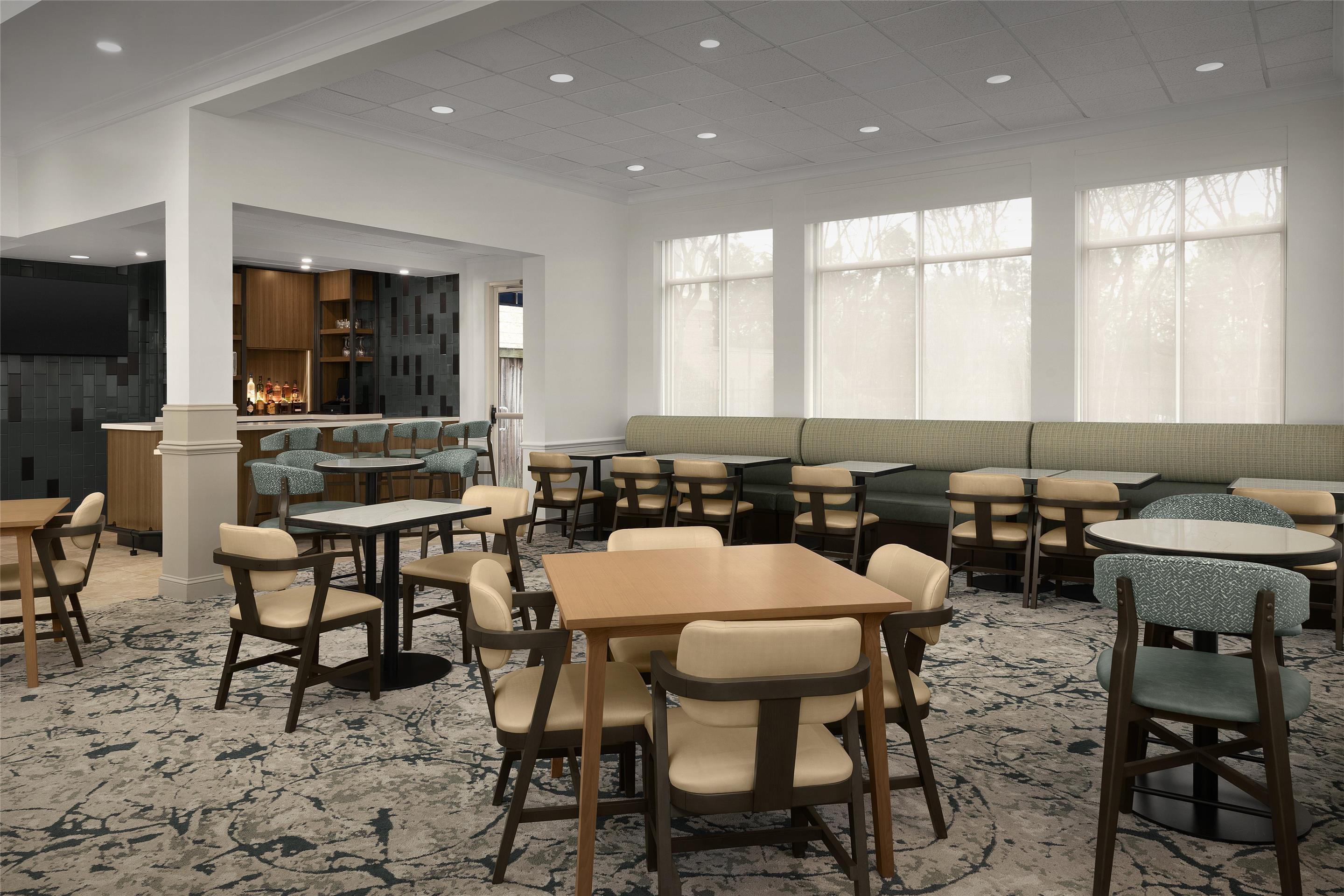 BarLounge | Hilton Garden Inn Huntsville/Space Center