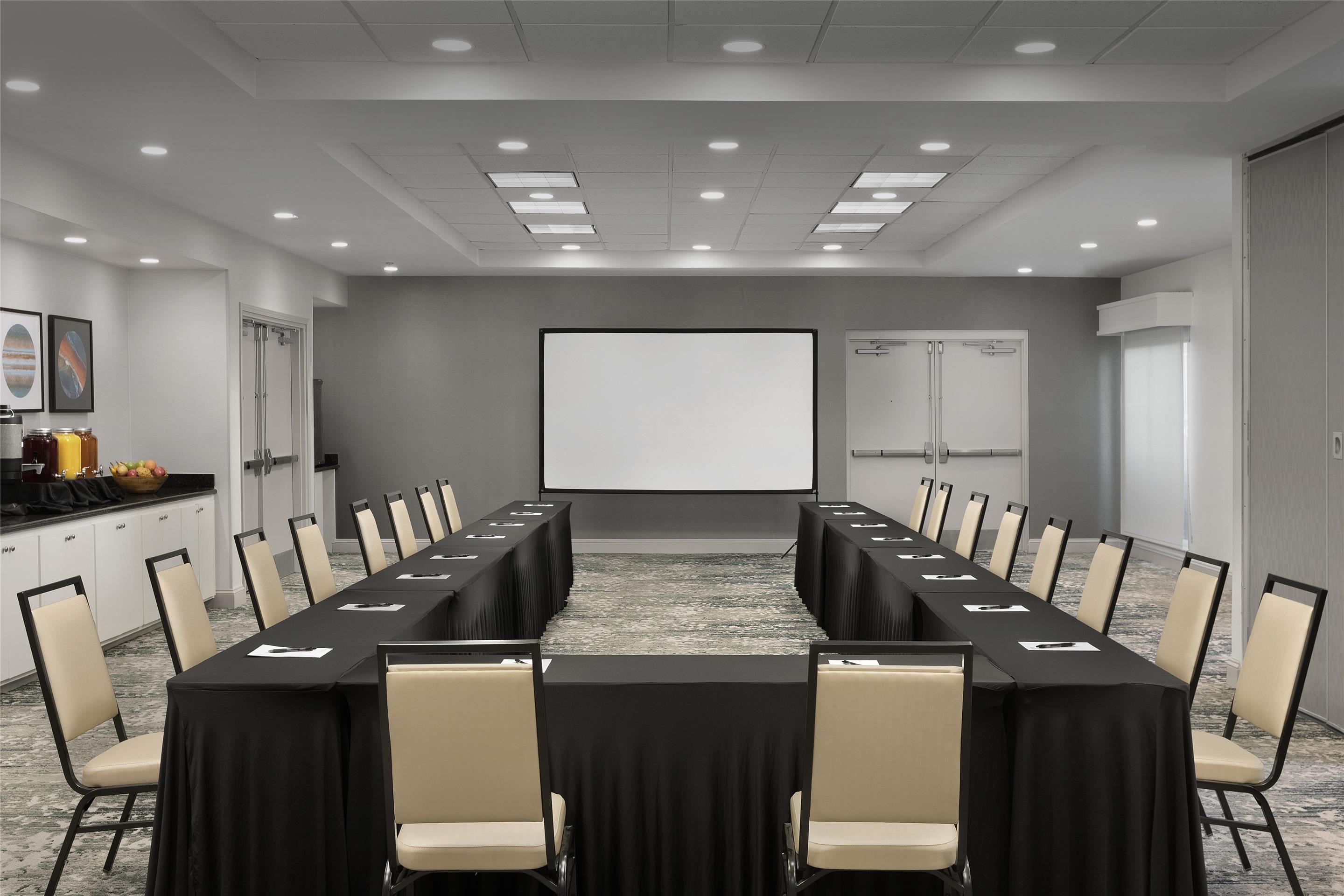 Meeting Room | Hilton Garden Inn Huntsville/Space Center