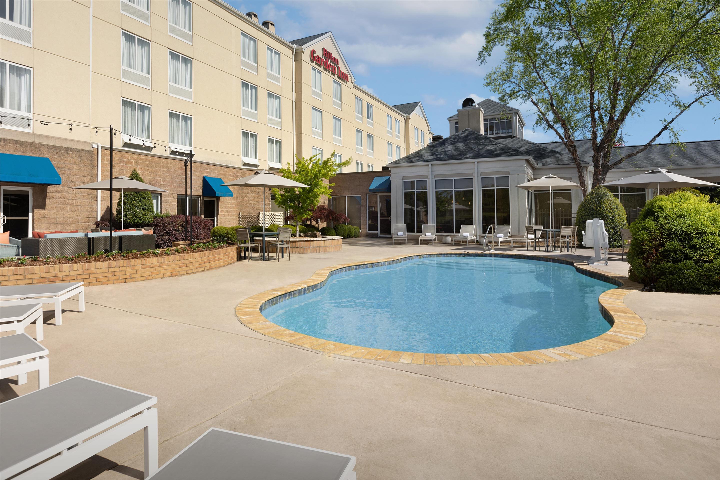 Pool | Hilton Garden Inn Huntsville/Space Center