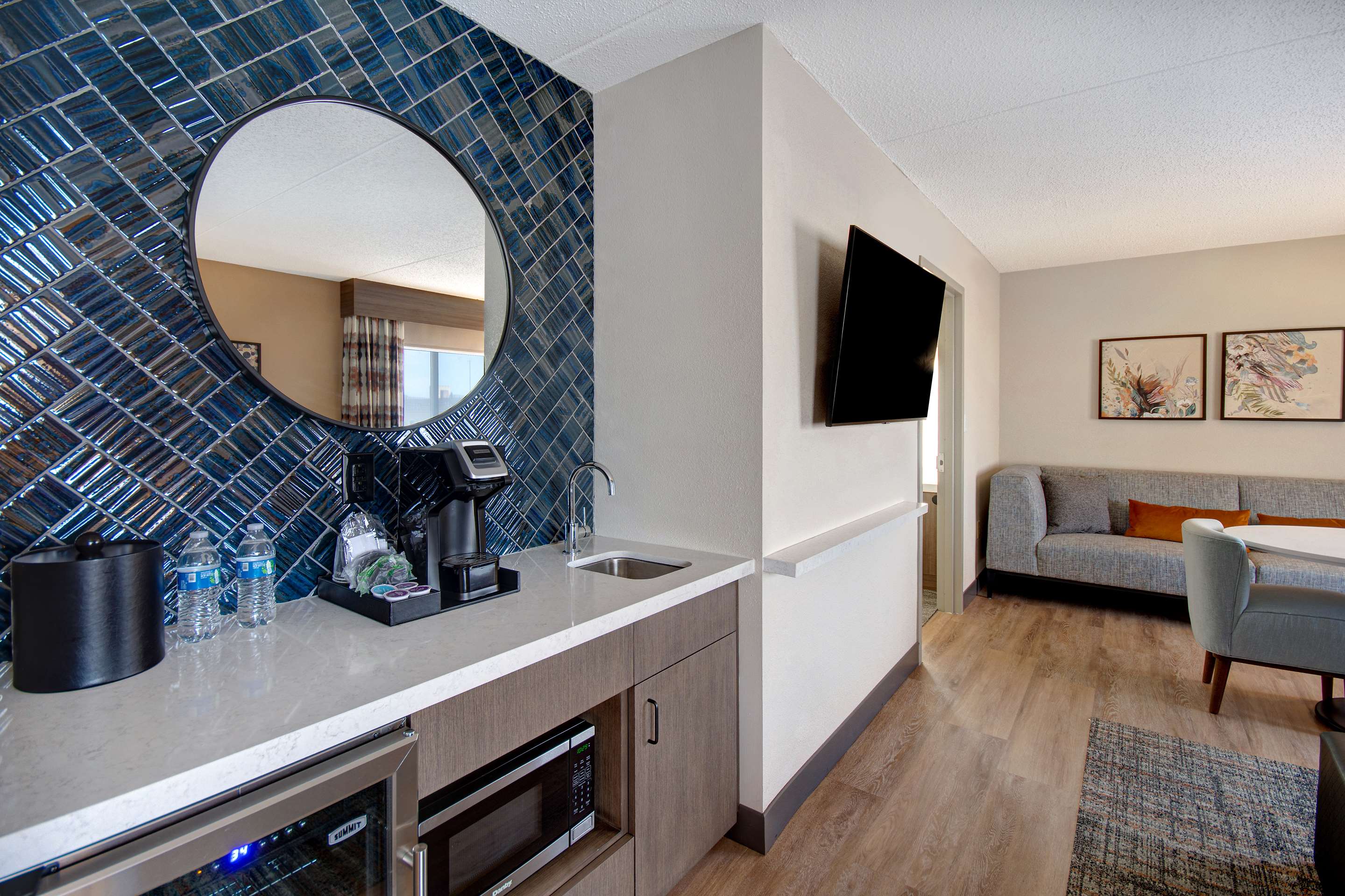 Guest room