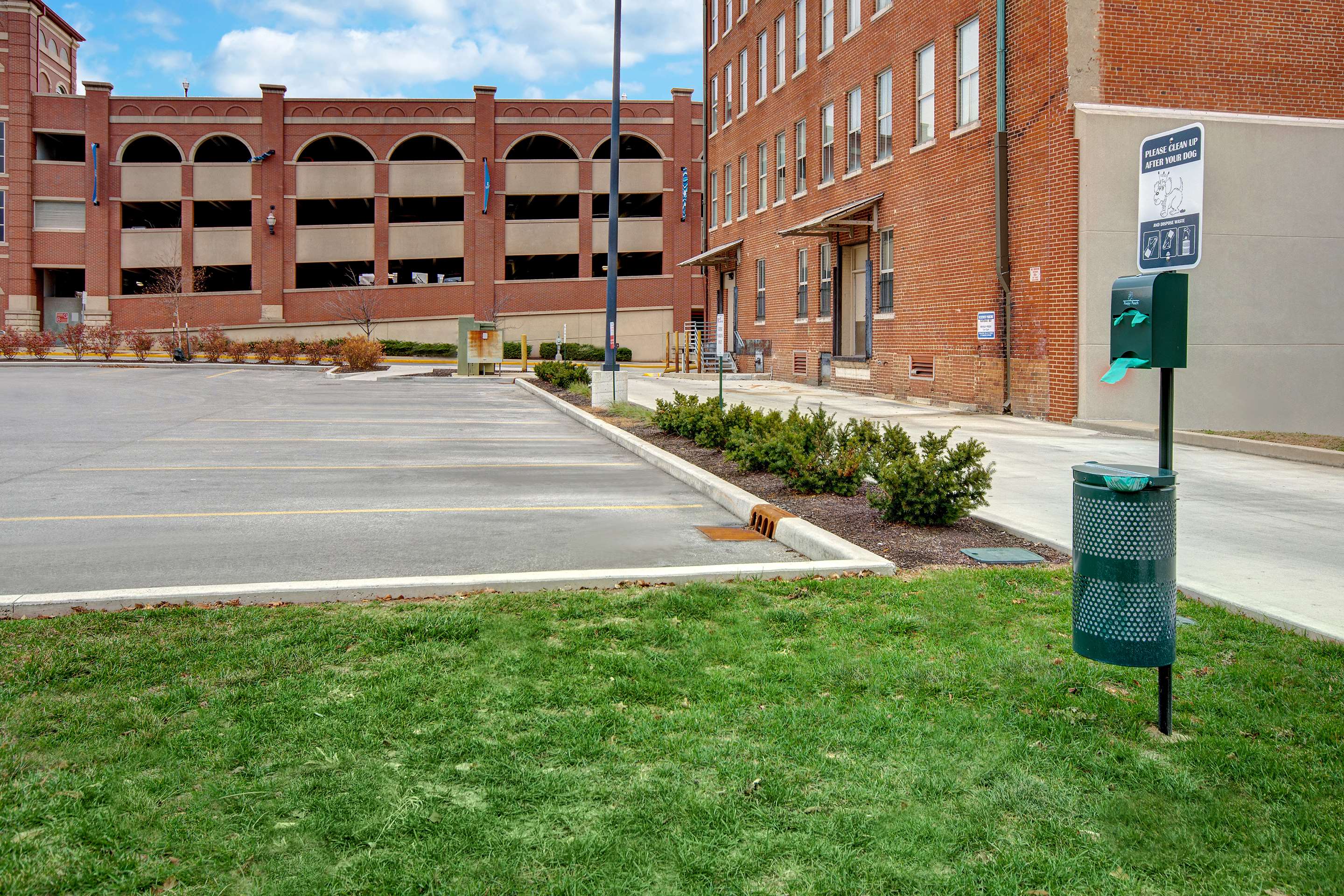 Exterior | Hilton Garden Inn Terre Haute