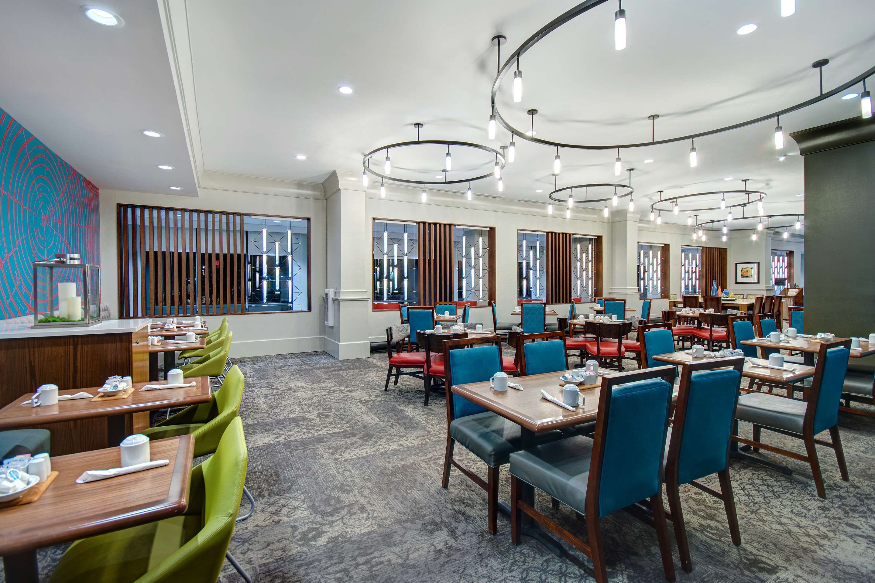 Breakfast Area | Hilton Garden Inn Terre Haute