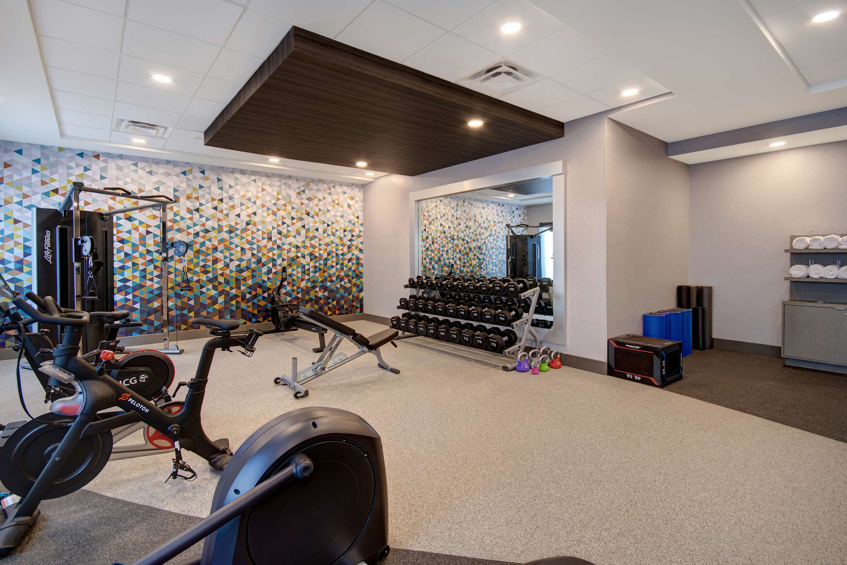 Health club fitness center gym | Hilton Garden Inn Terre Haute
