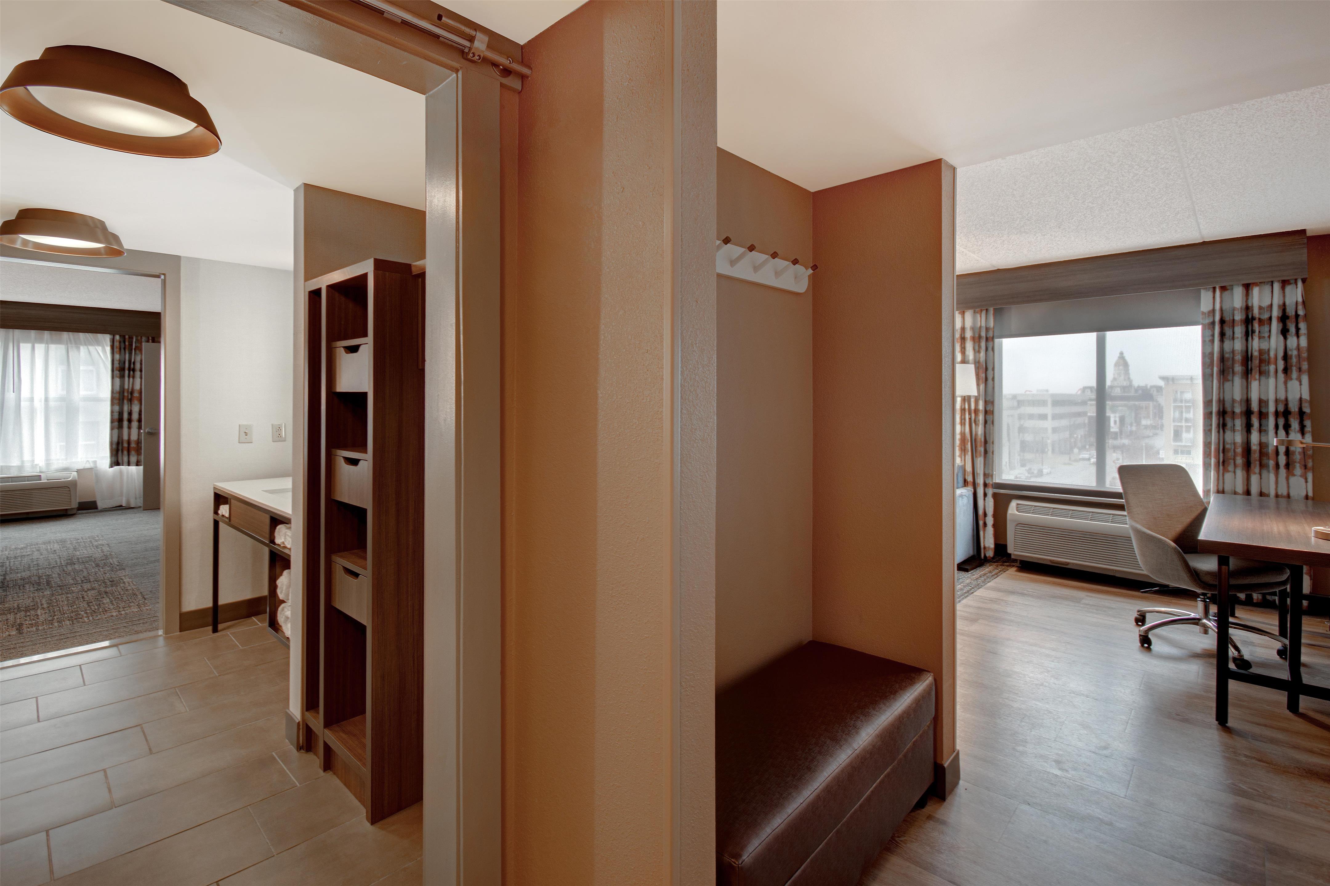 Guest room