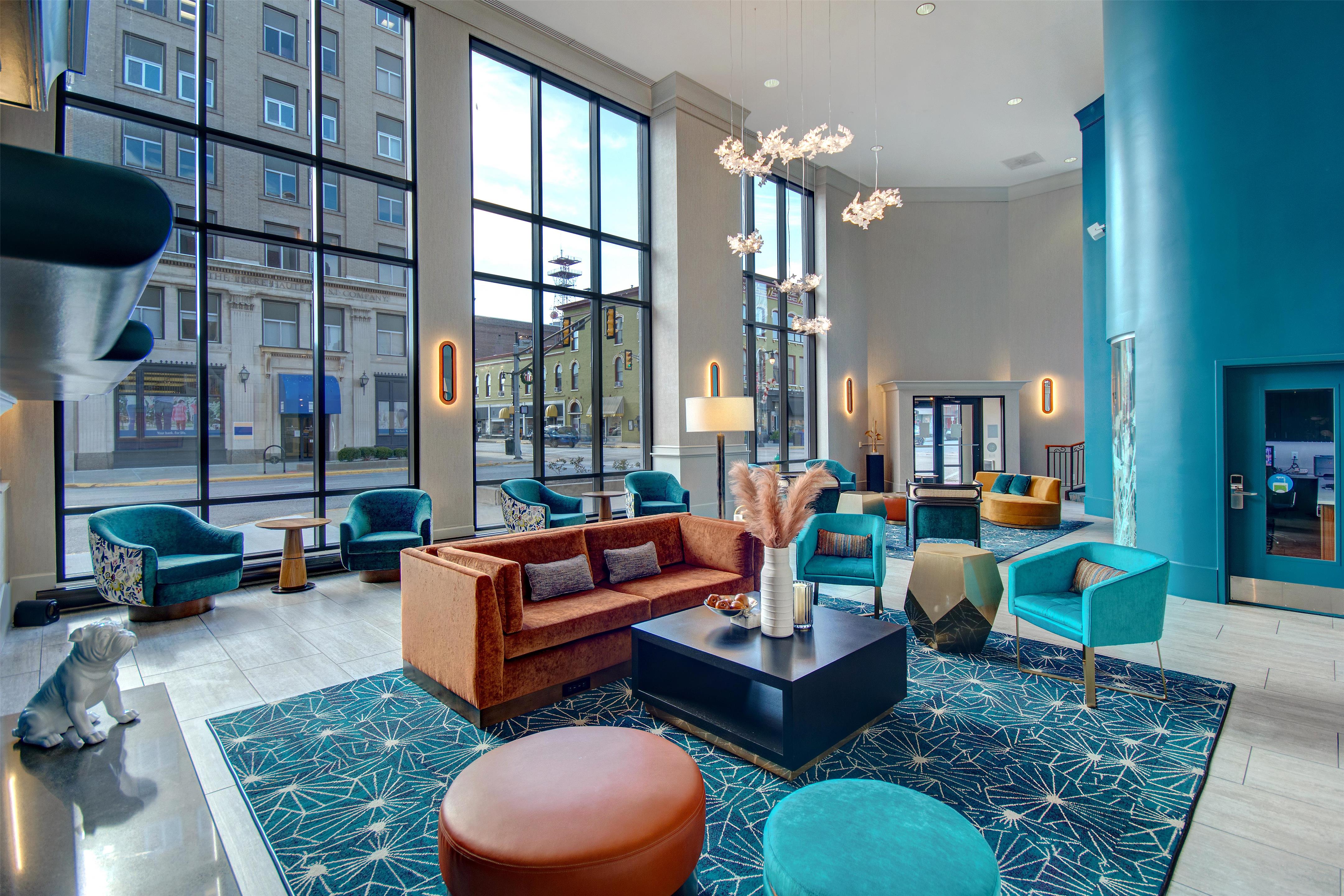 Lobby | Hilton Garden Inn Terre Haute