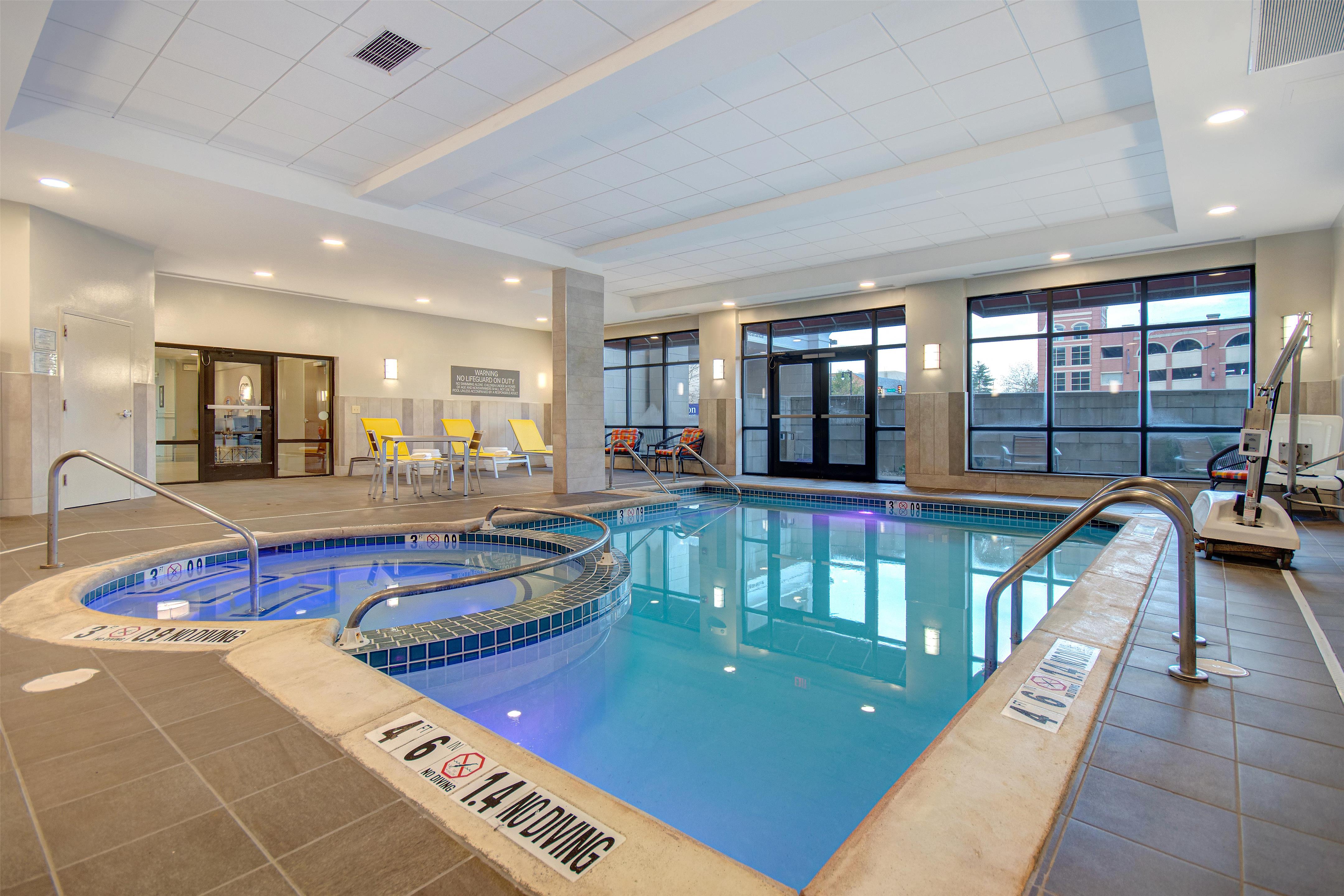 Pool | Hilton Garden Inn Terre Haute