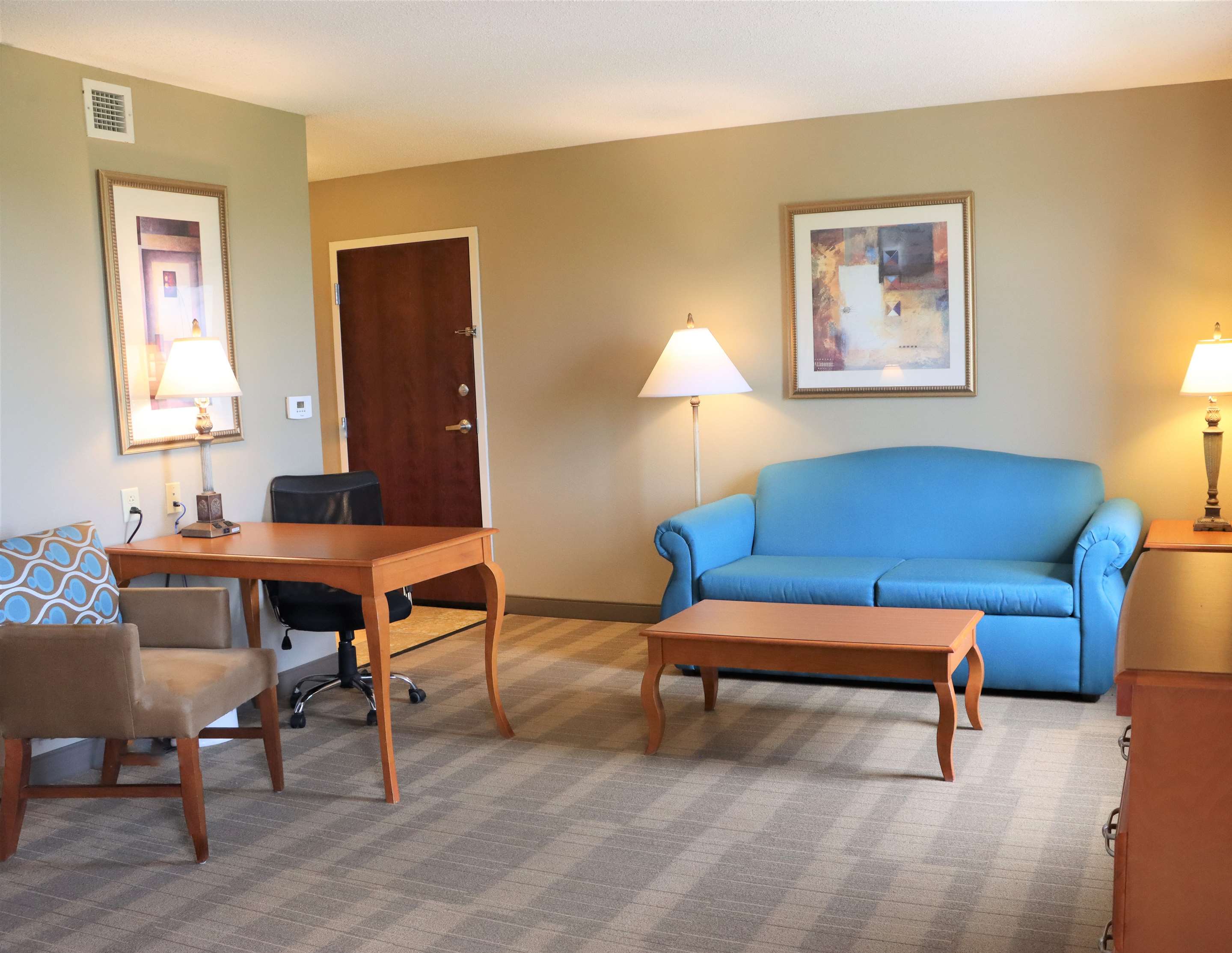 Guest room