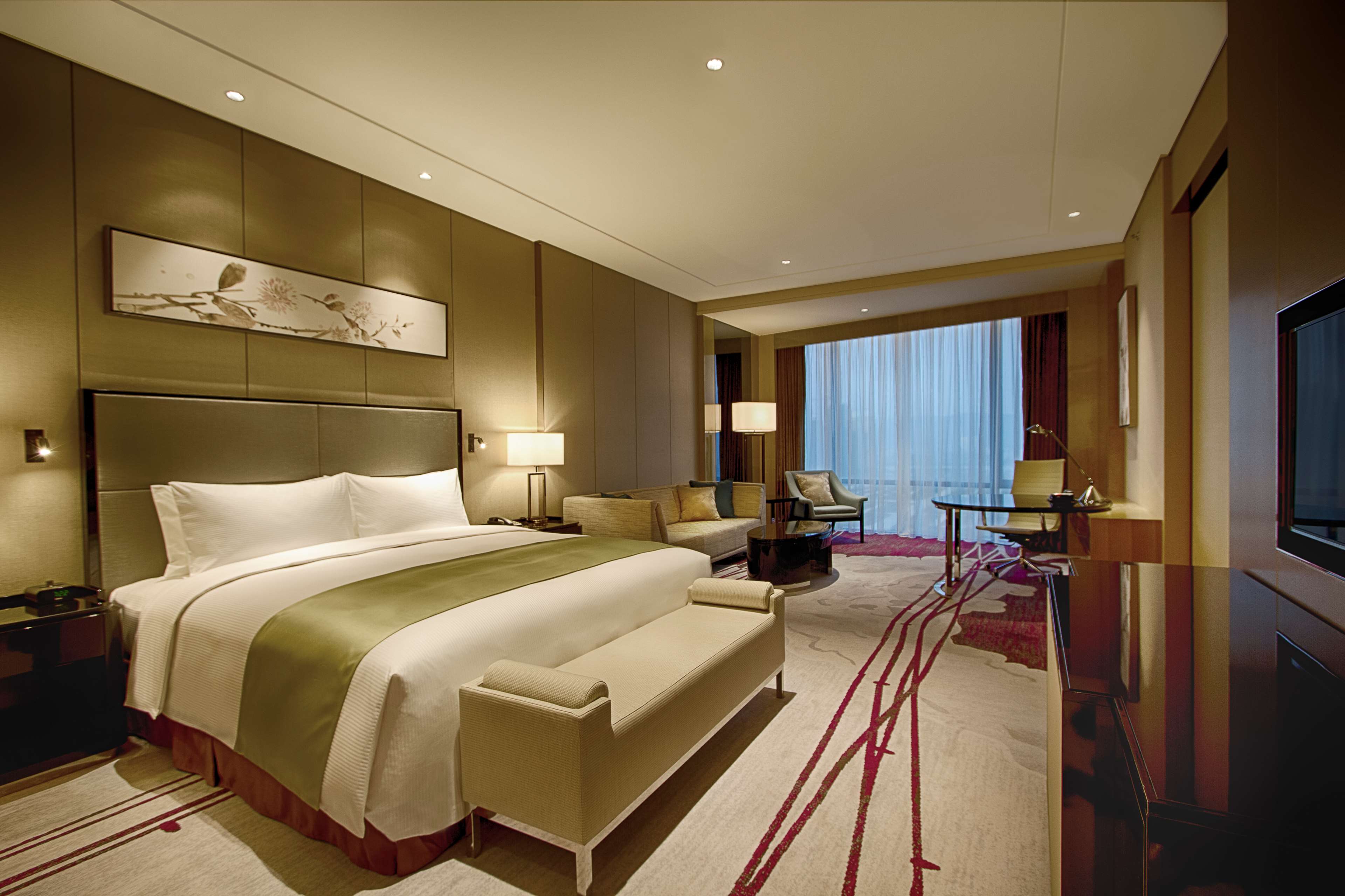 DoubleTree by Hilton Heyuan Room Type - KING ONE BEDROOM SUITE