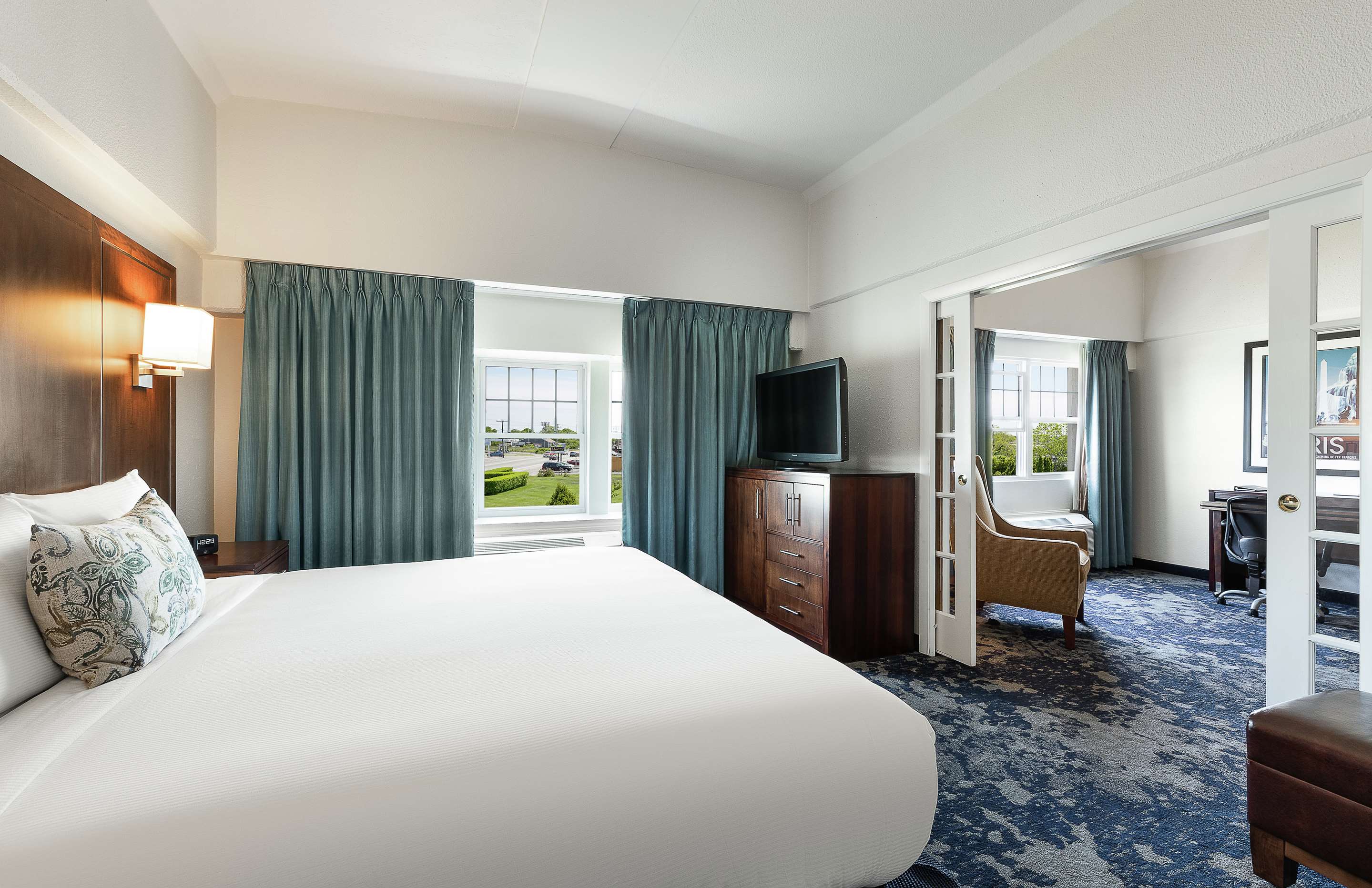 Guest room