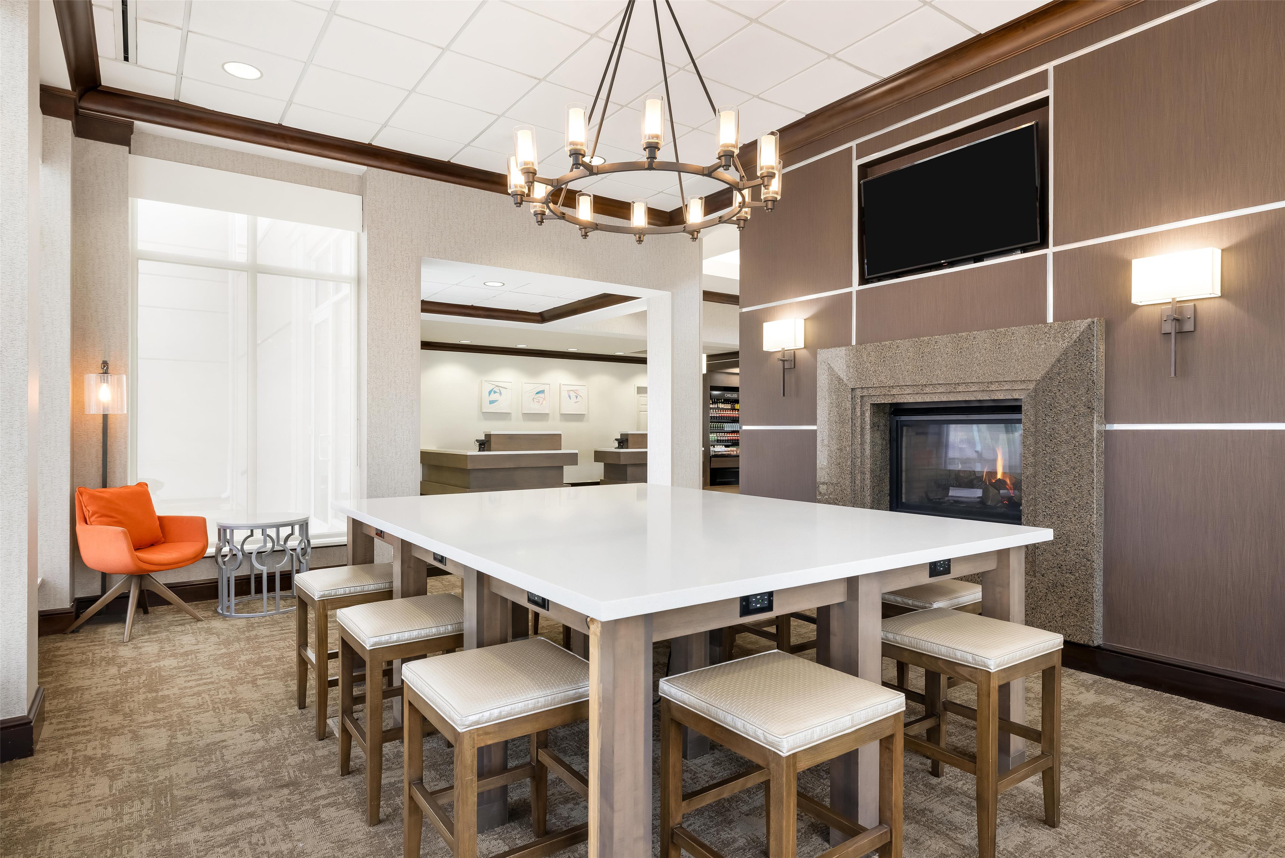 Lobby | Hilton Garden Inn Dulles North