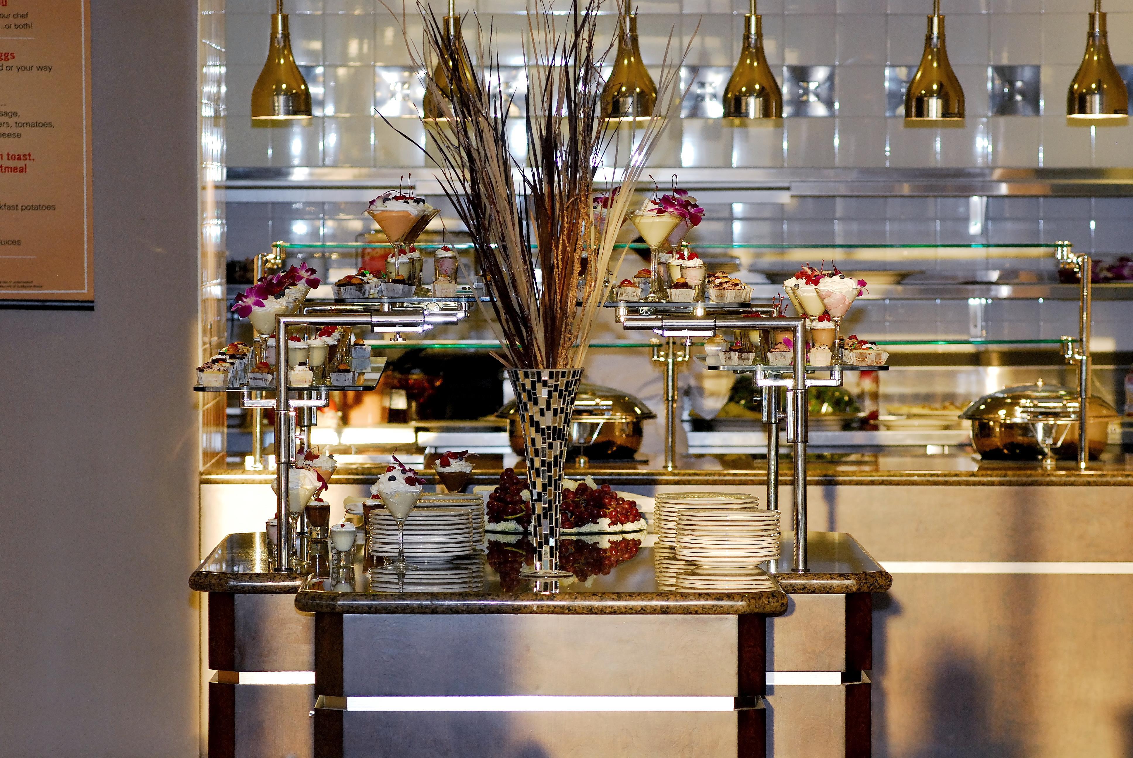 Restaurant | Hilton Garden Inn Dulles North
