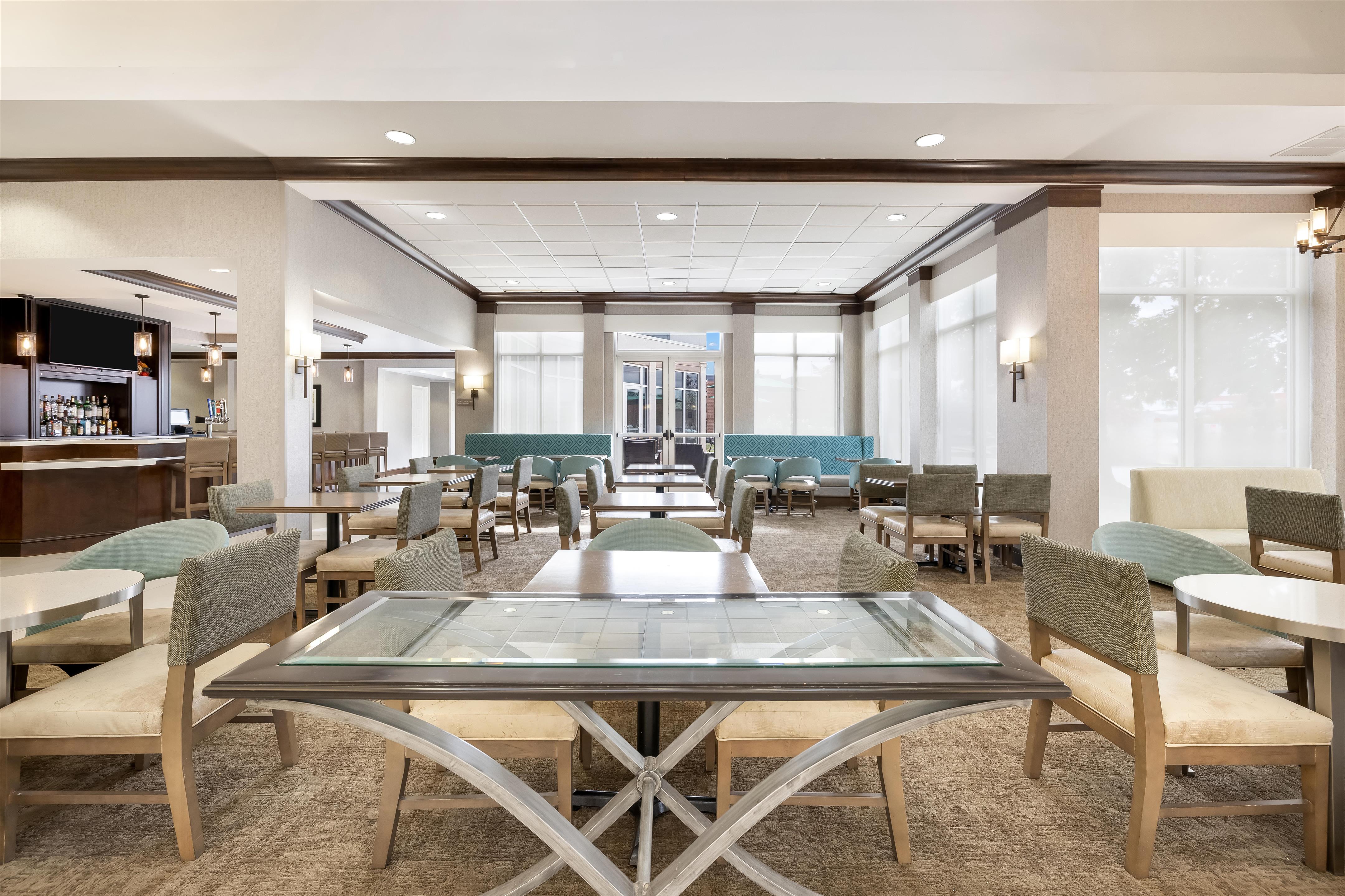 Restaurant | Hilton Garden Inn Dulles North