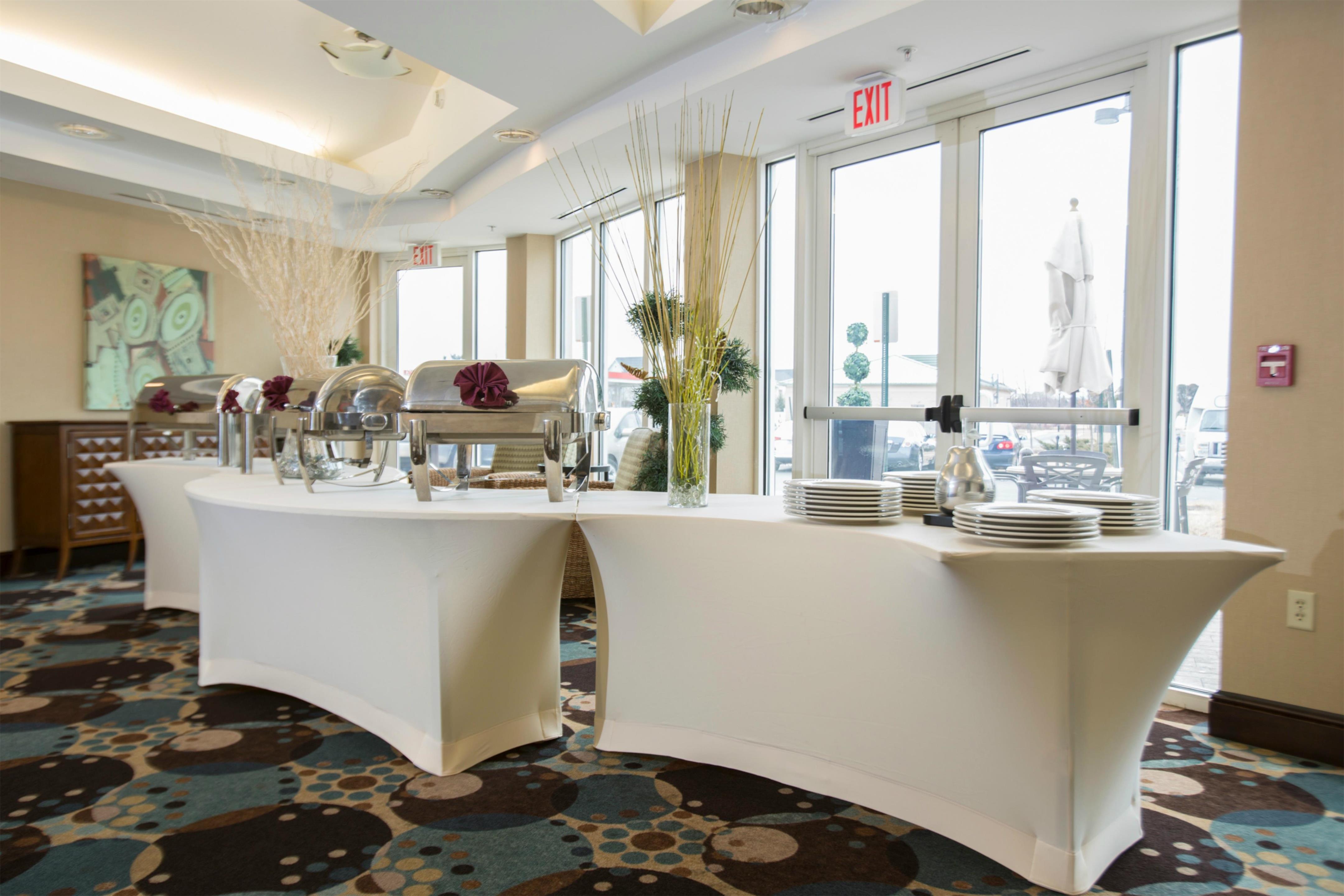 Restaurant | Hilton Garden Inn Dulles North