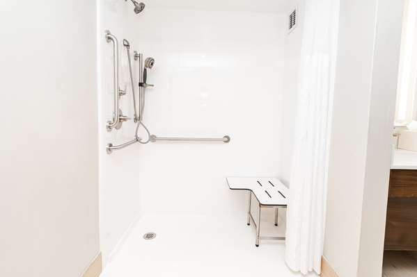  - Hilton Garden Inn Fairfax - I-66, Exit 57