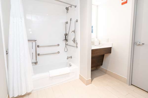  - Hilton Garden Inn Fairfax - I-66, Exit 57