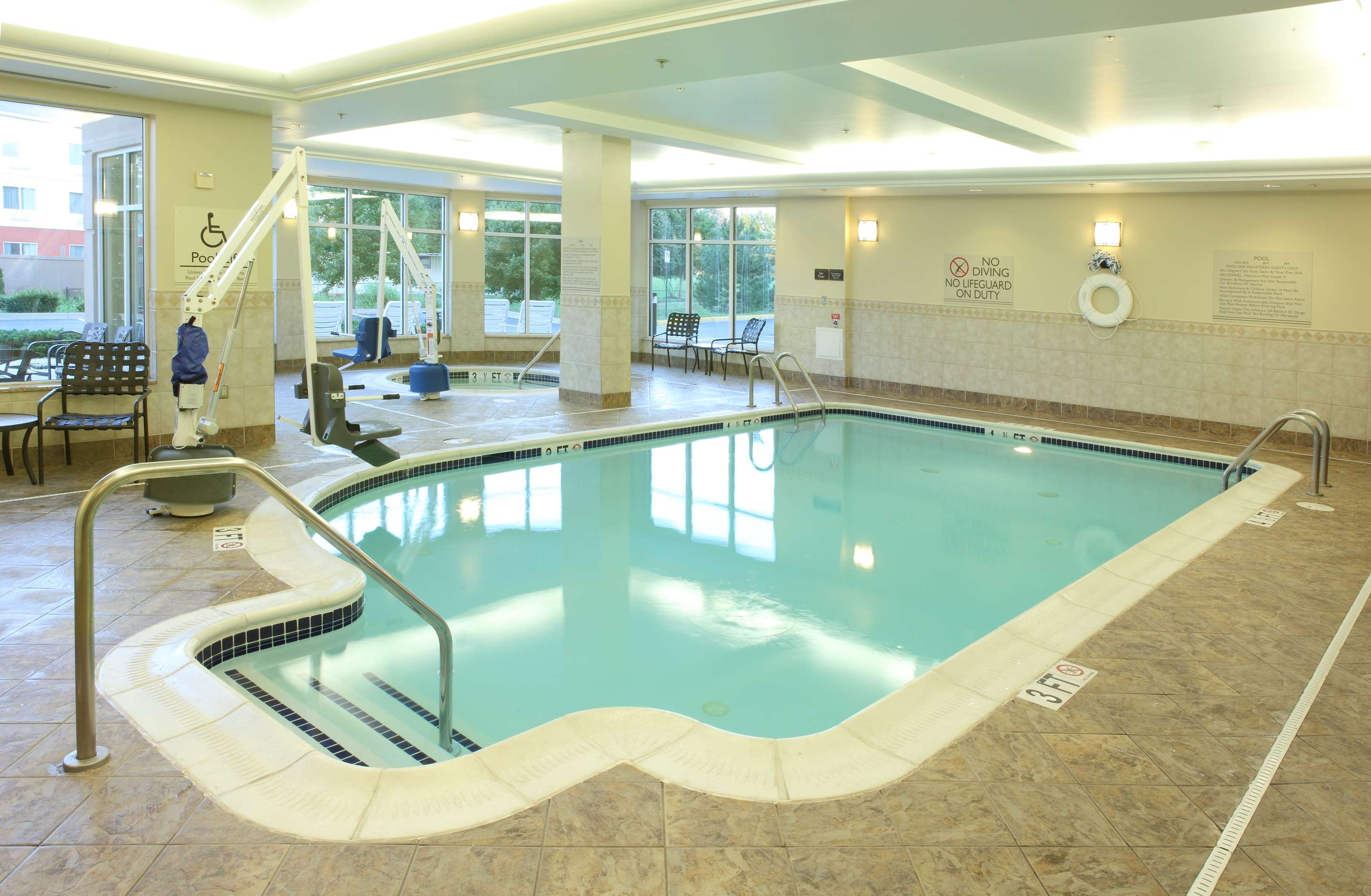 Pool | Hilton Garden Inn Frederick