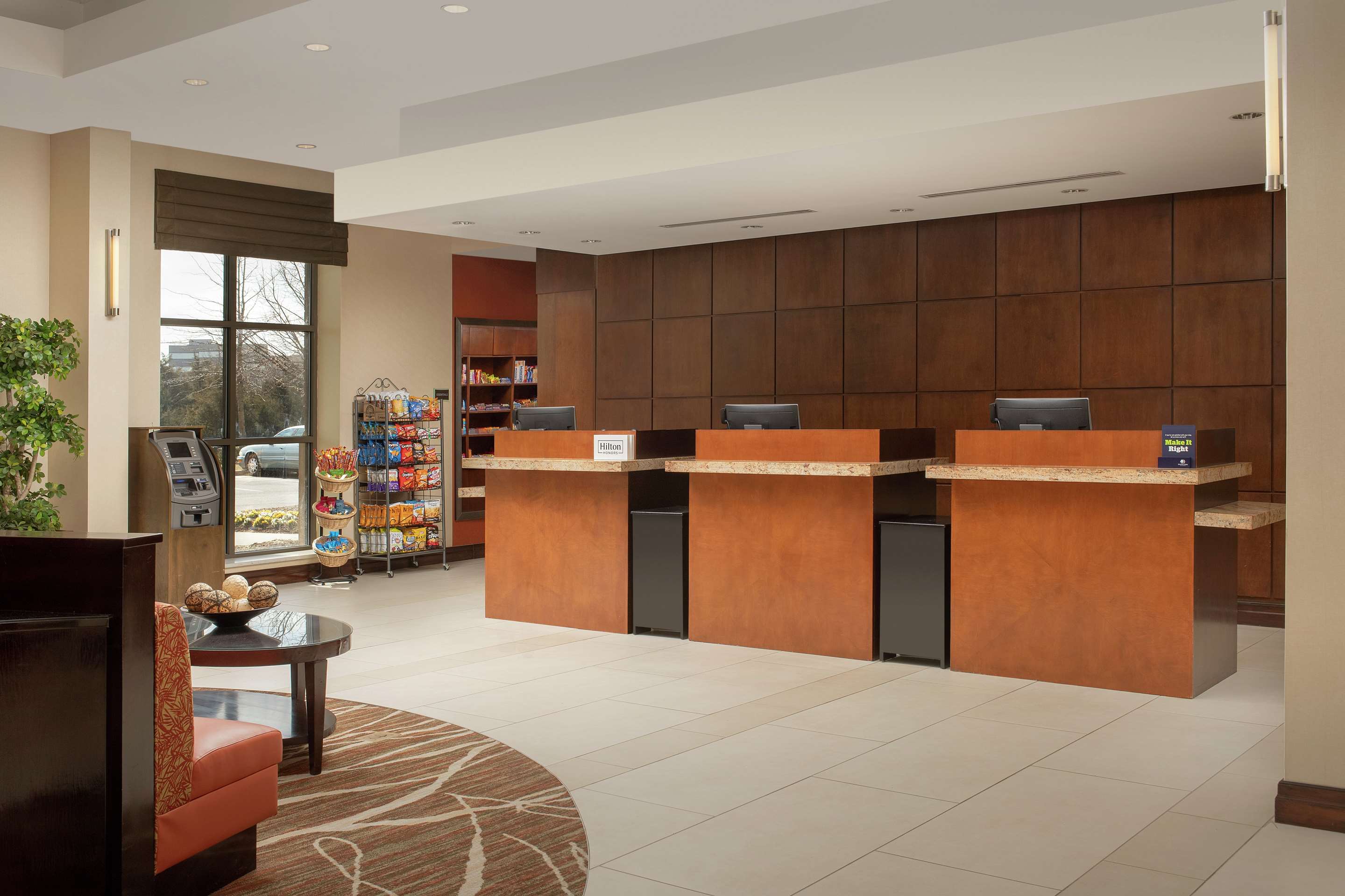 Reception | DoubleTree by Hilton Sterling - Dulles Airport