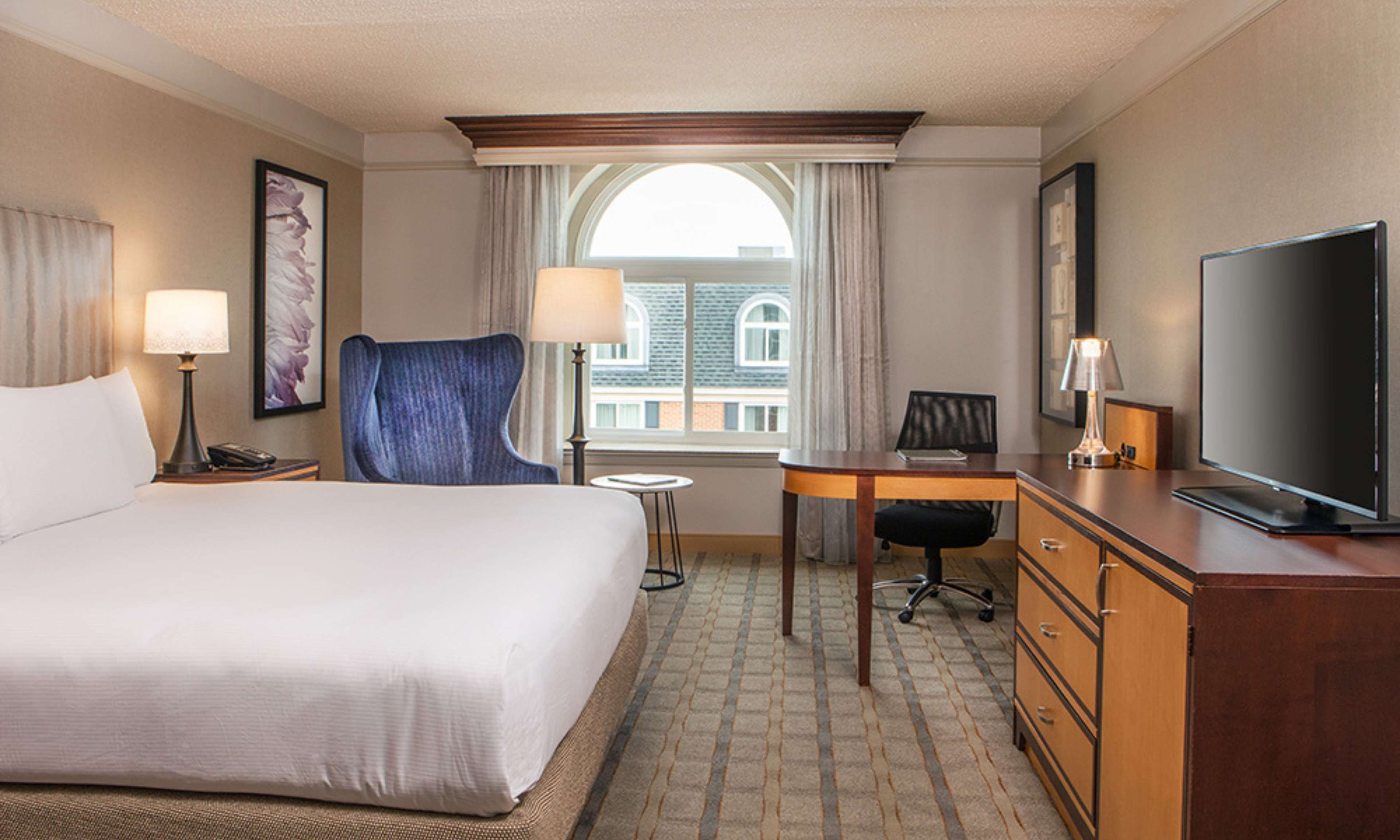 Hilton Wilmington/Christiana Room Type - KING SUPERIOR