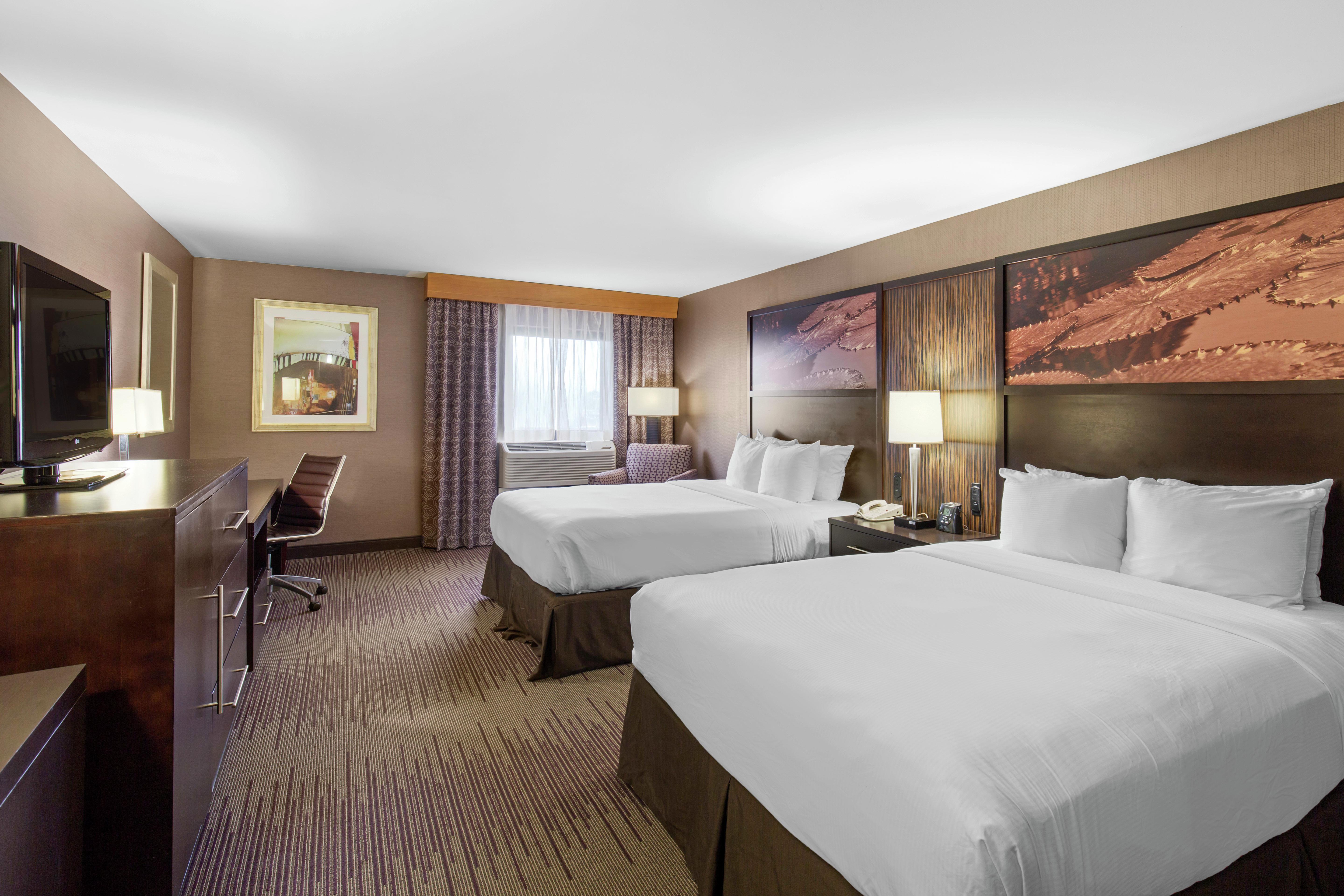 DoubleTree by Hilton Downtown Wilmington - Legal District Room Type - 2 DLX QN MOB ACCESS TUB