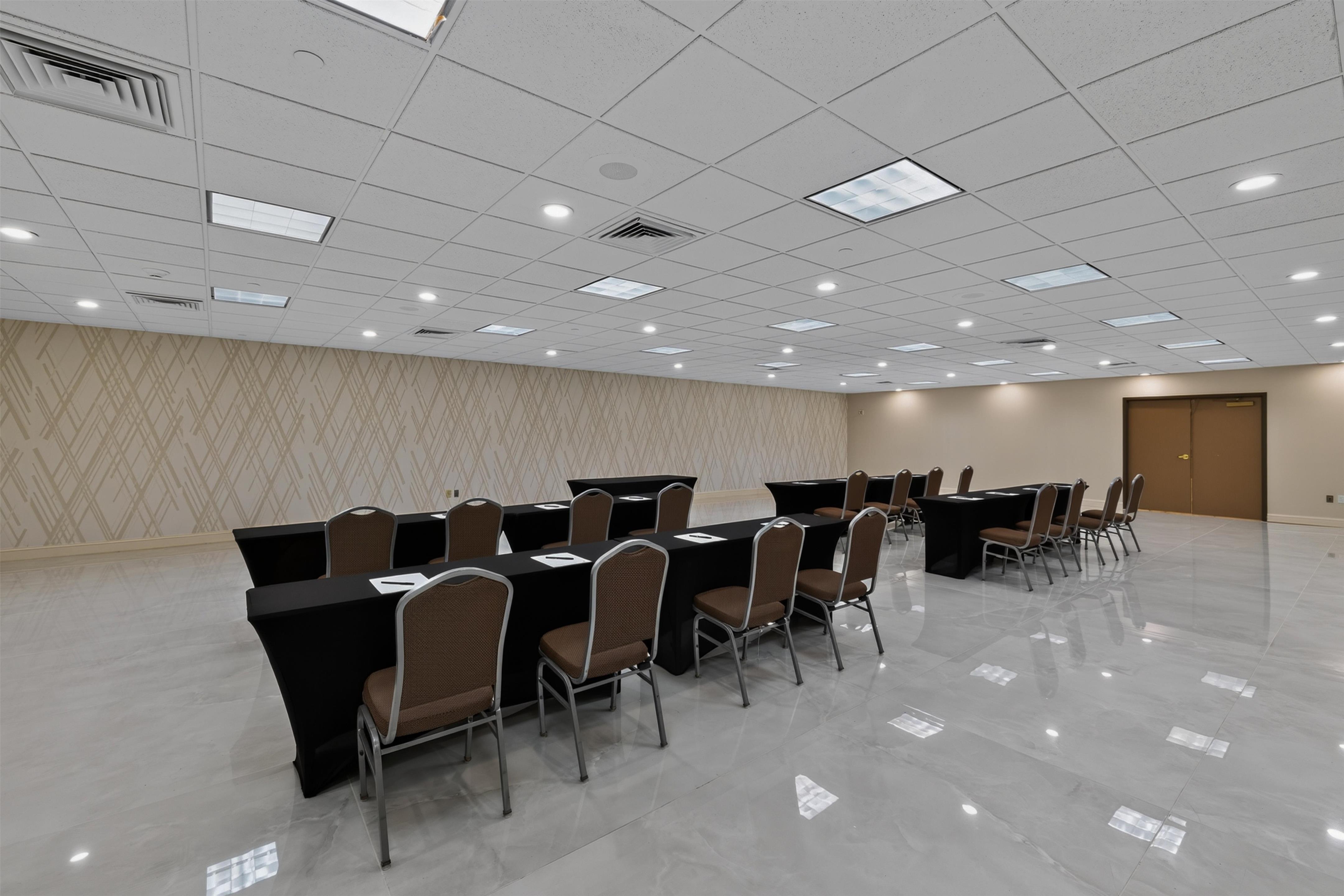 Meeting Room | DoubleTree by Hilton Downtown Wilmington - Legal District