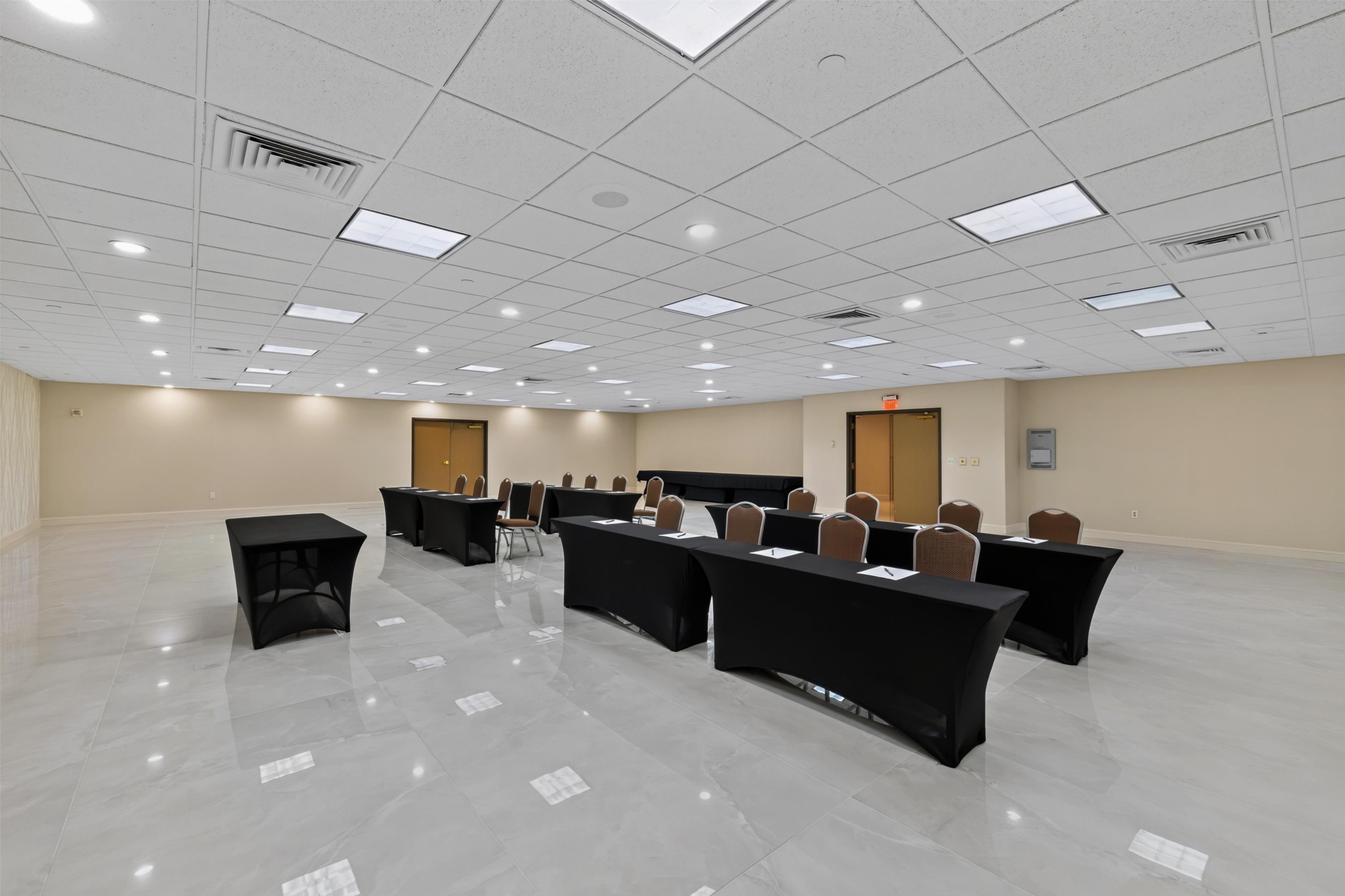Meeting Room | DoubleTree by Hilton Downtown Wilmington - Legal District