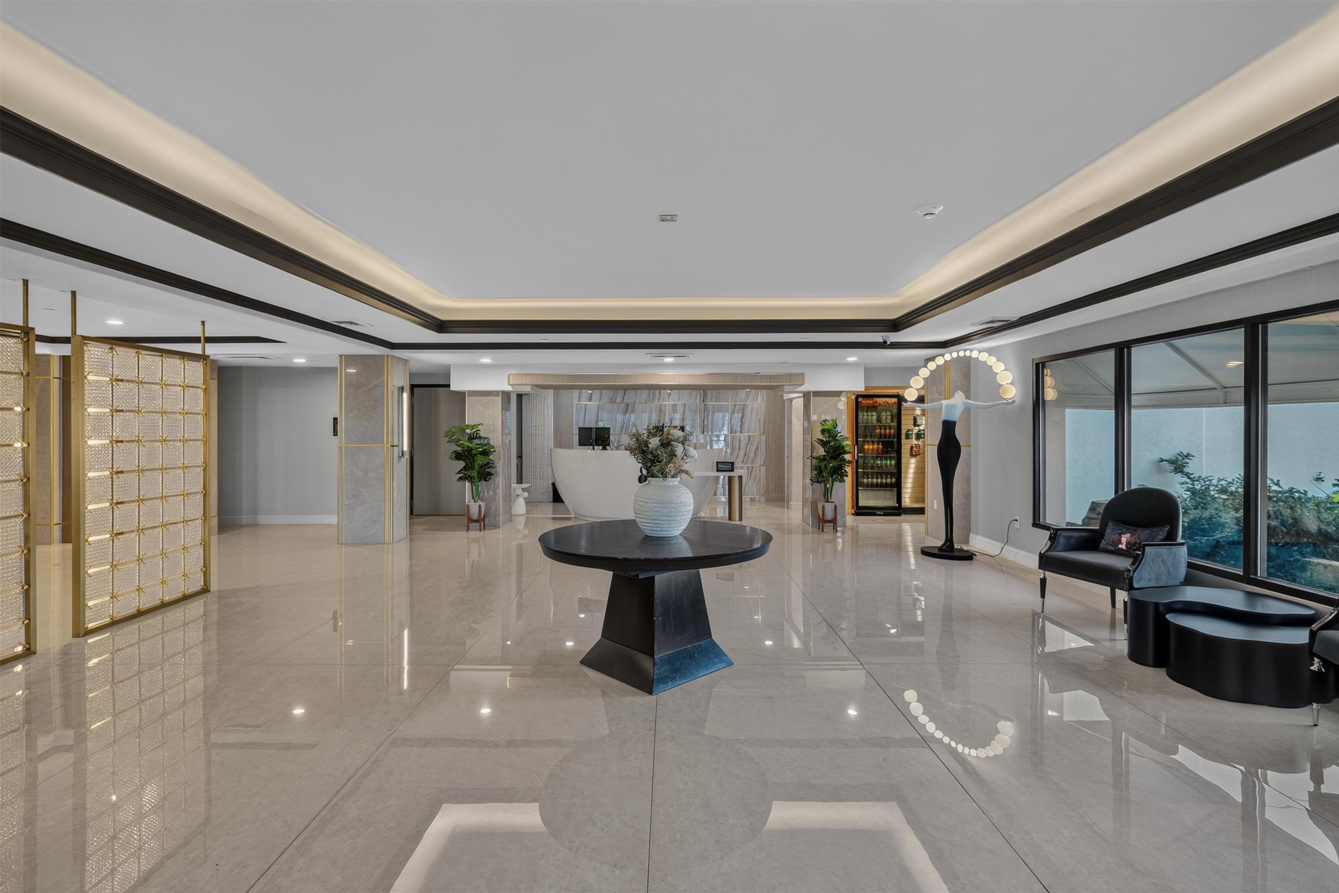 Lobby | DoubleTree by Hilton Downtown Wilmington - Legal District