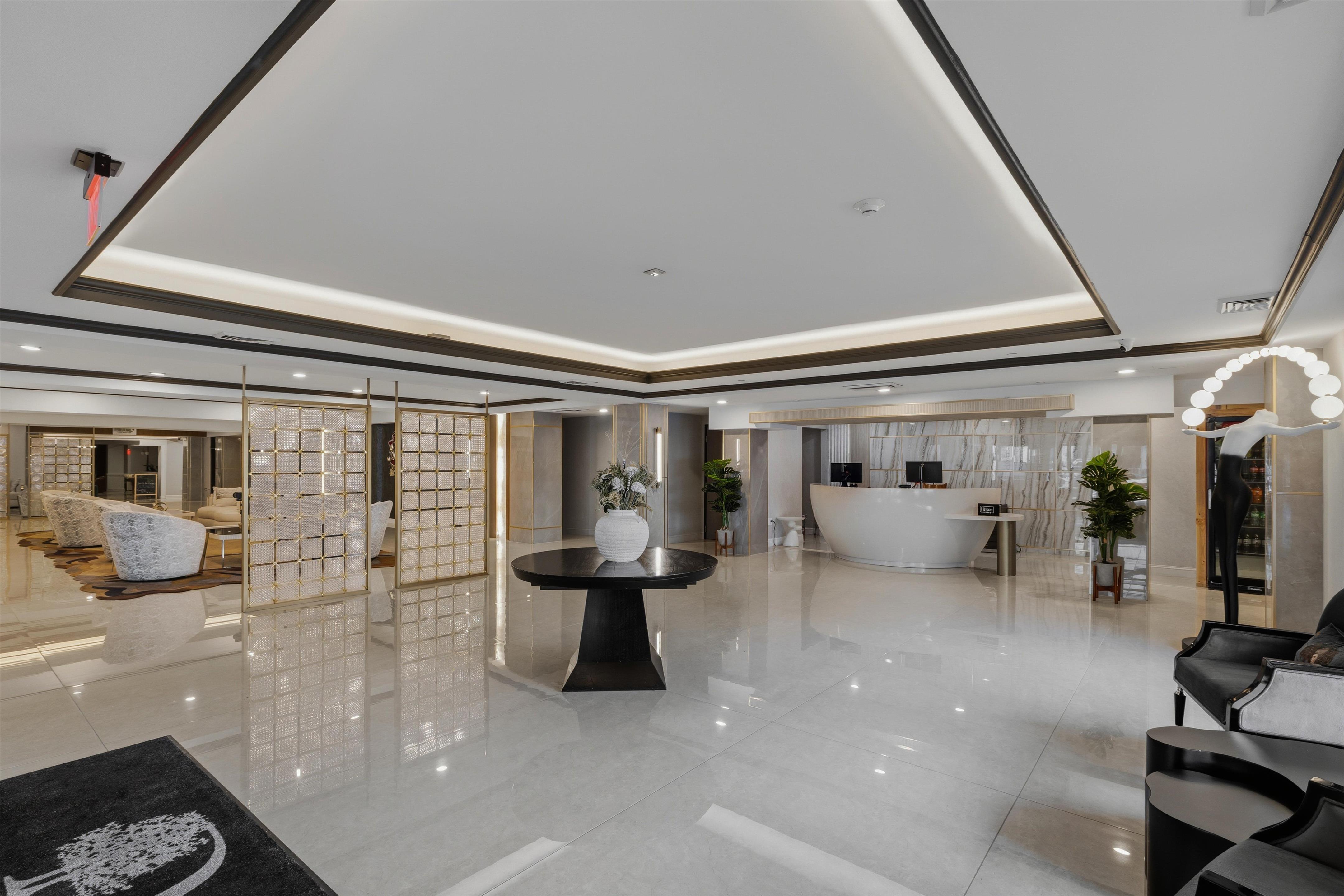 Lobby | DoubleTree by Hilton Downtown Wilmington - Legal District