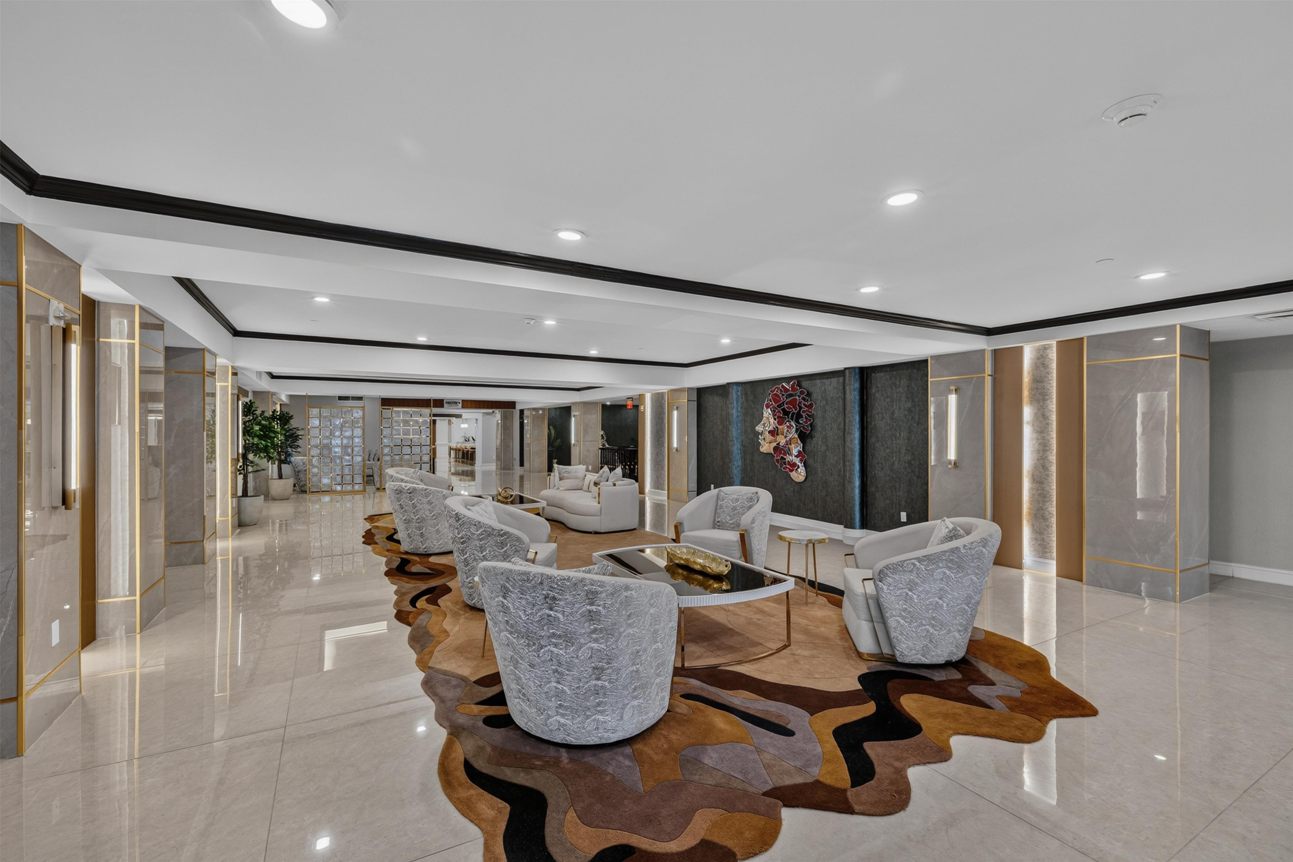 Lobby | DoubleTree by Hilton Downtown Wilmington - Legal District