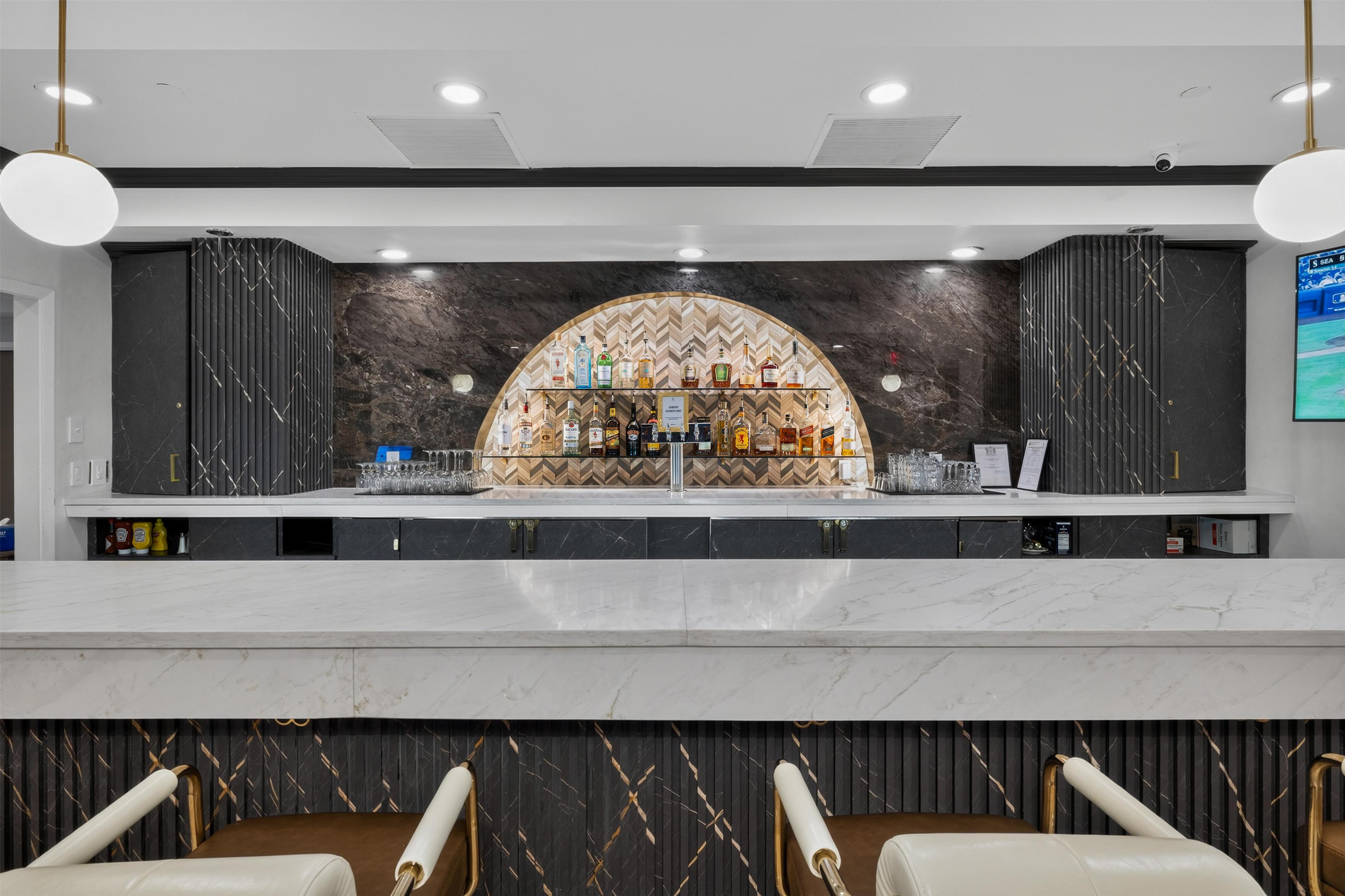 Lobby | DoubleTree by Hilton Downtown Wilmington - Legal District