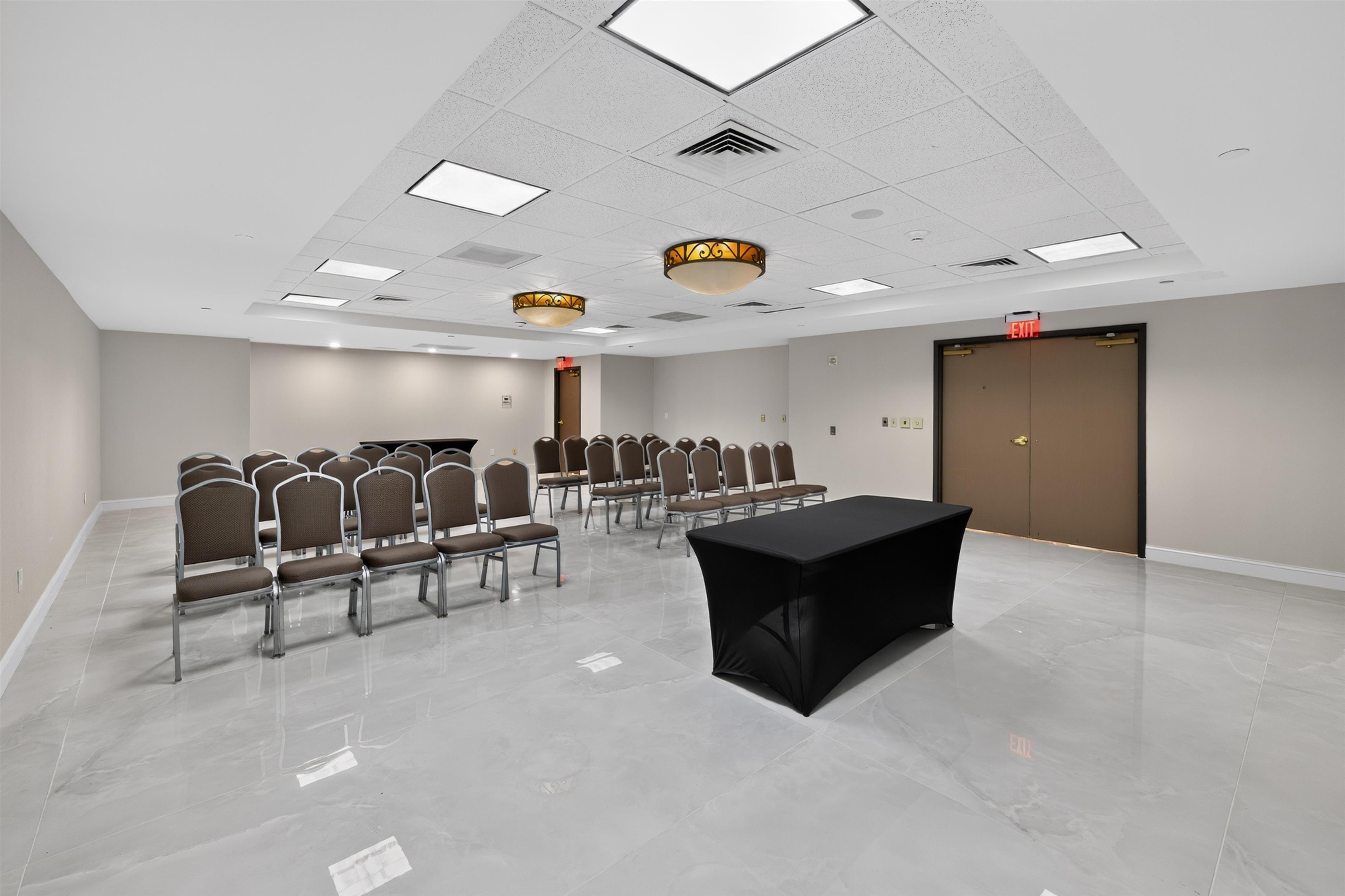 Meeting Room | DoubleTree by Hilton Downtown Wilmington - Legal District