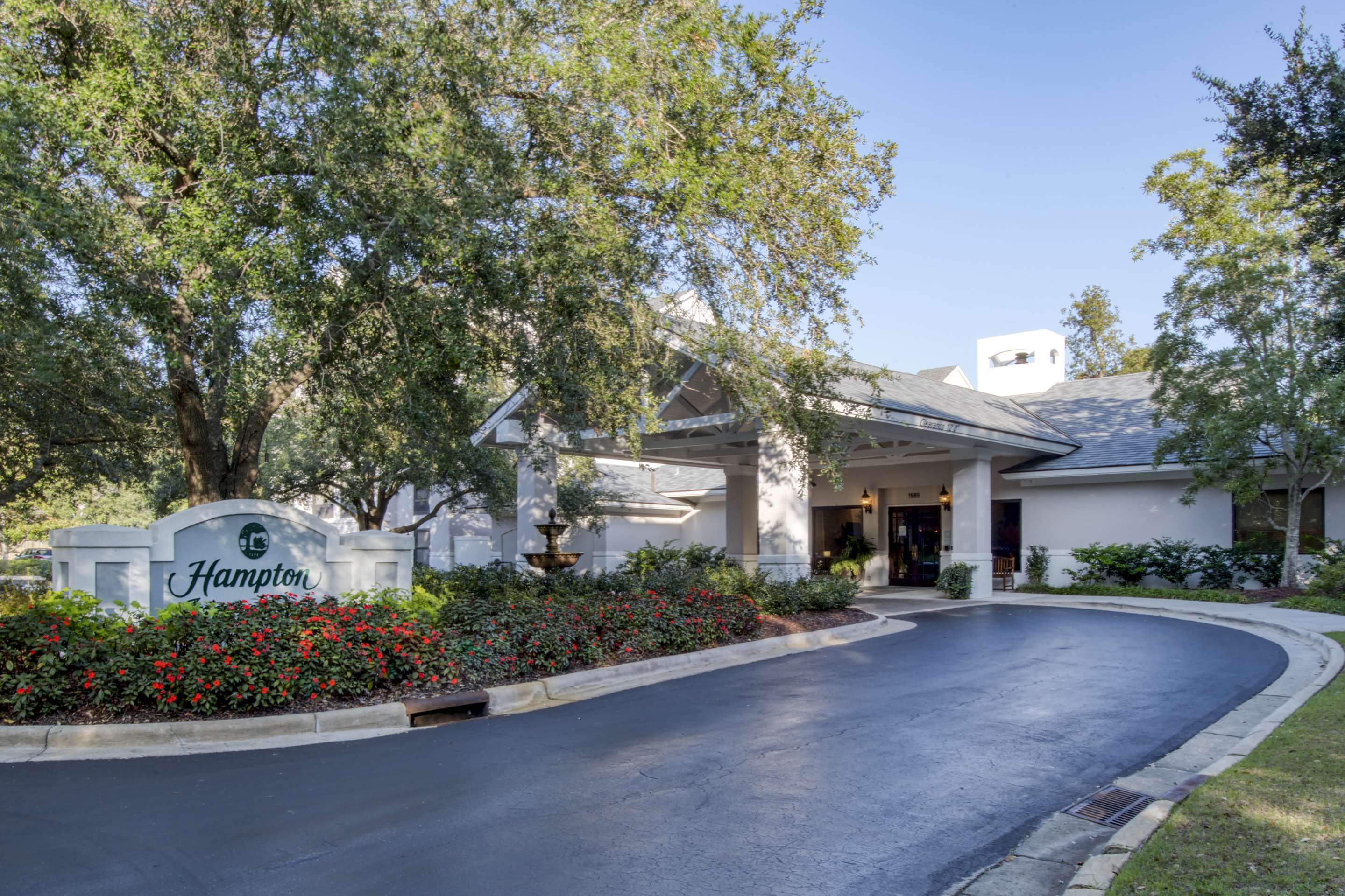 Exterior | Hampton Inn & Suites Wilmington/Wrightsville Beach