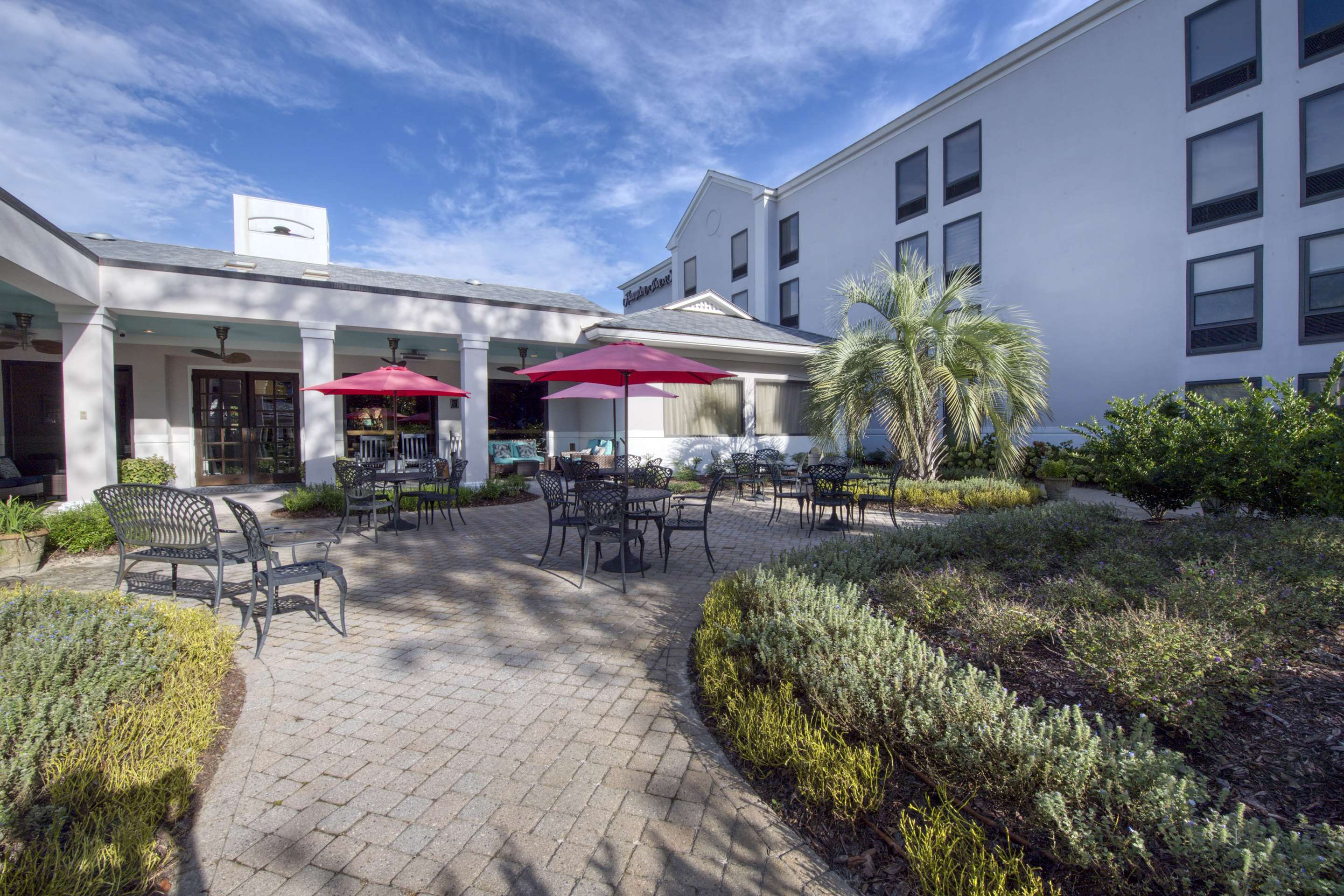 Exterior | Hampton Inn & Suites Wilmington/Wrightsville Beach