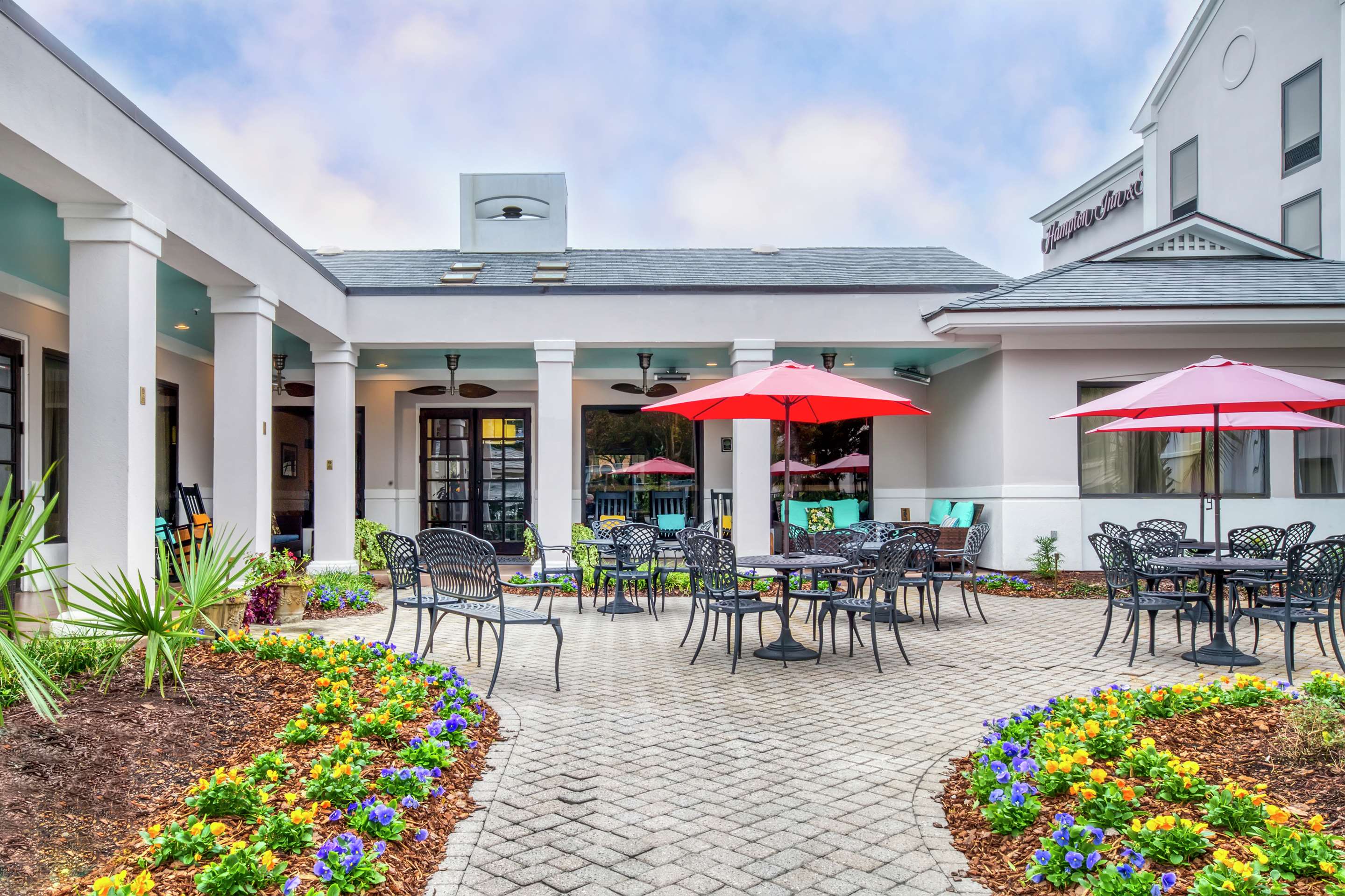 Exterior | Hampton Inn & Suites Wilmington/Wrightsville Beach