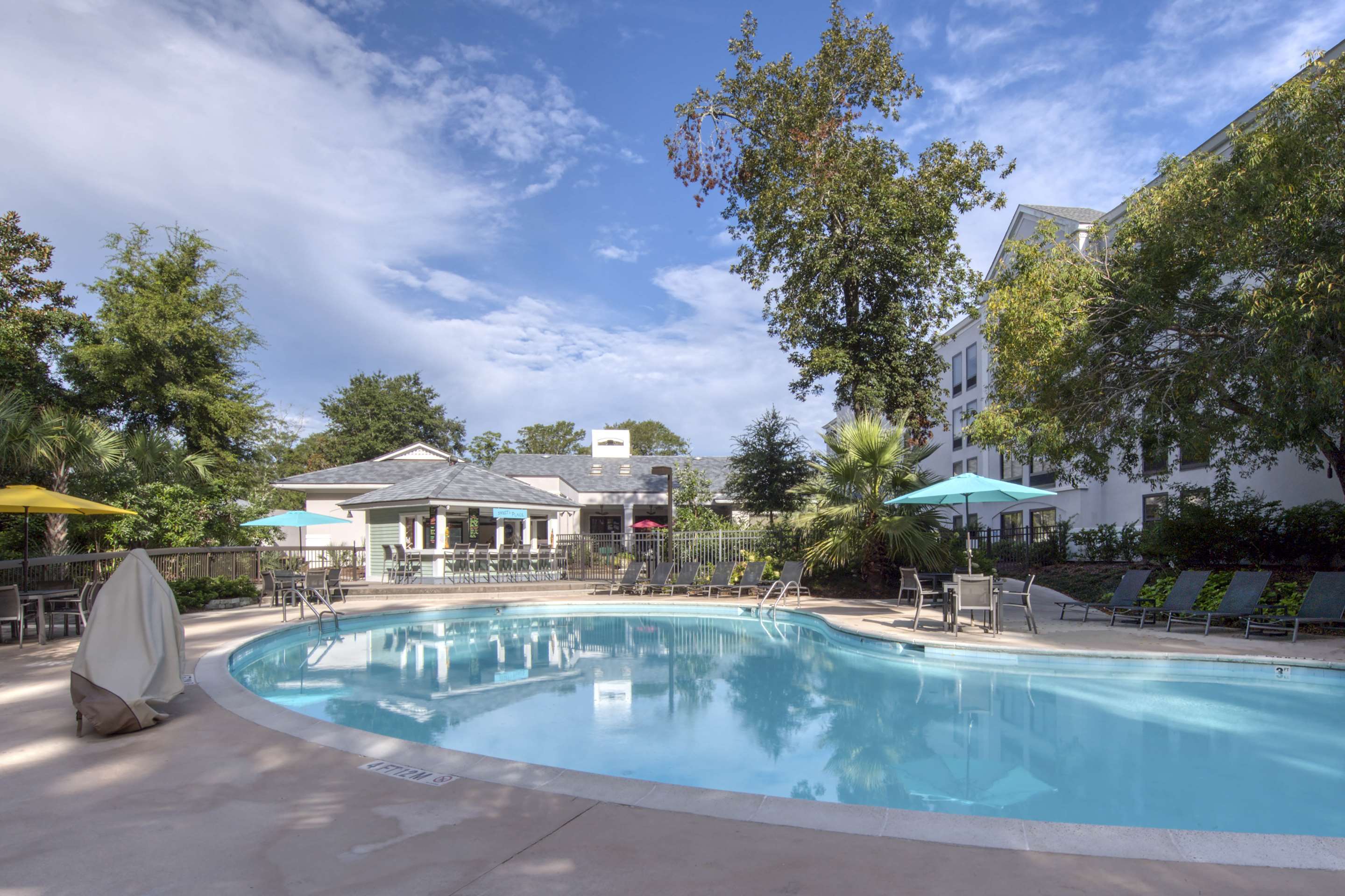 Pool | Hampton Inn & Suites Wilmington/Wrightsville Beach