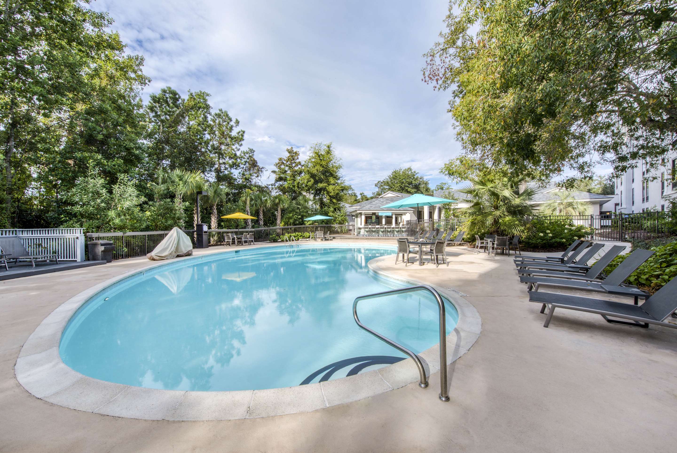 Pool | Hampton Inn & Suites Wilmington/Wrightsville Beach