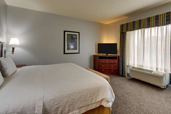  - Hampton Inn & Suites Airport Indianapolis - I-70, Exit 68