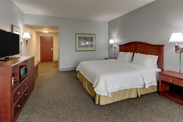  - Hampton Inn & Suites Airport Indianapolis - I-70, Exit 68