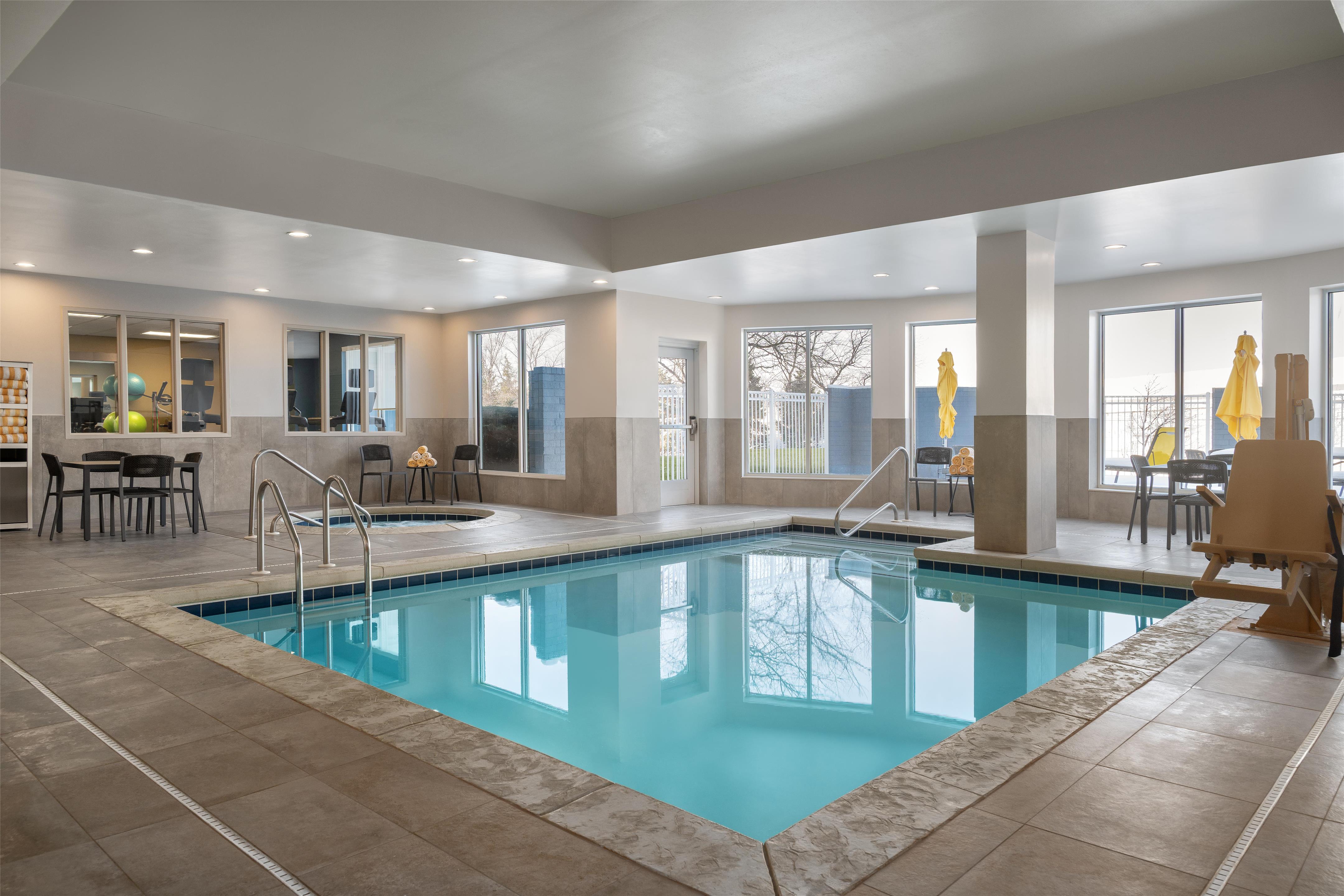 Pool | Hilton Garden Inn Indianapolis/Carmel