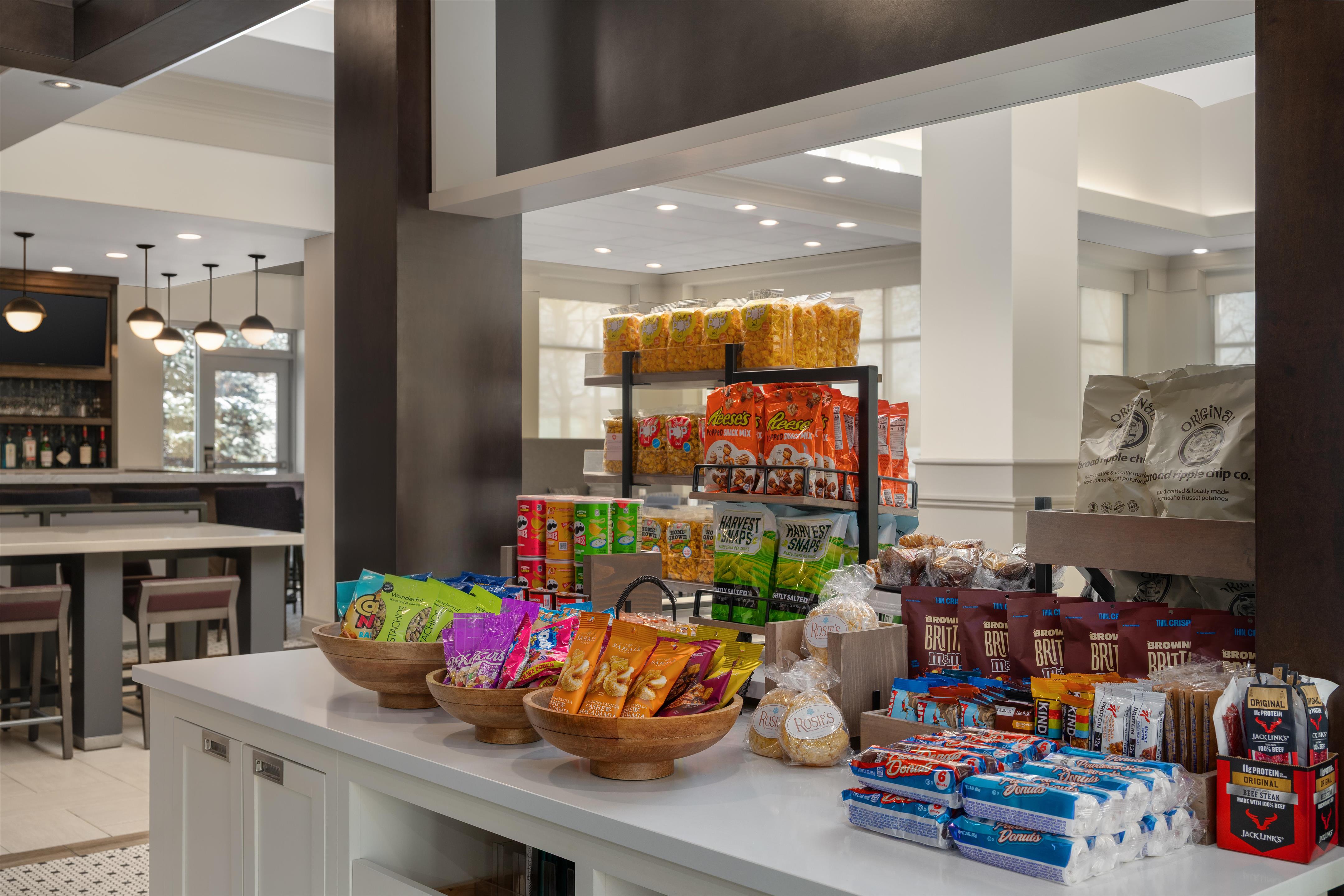 Restaurant | Hilton Garden Inn Indianapolis/Carmel