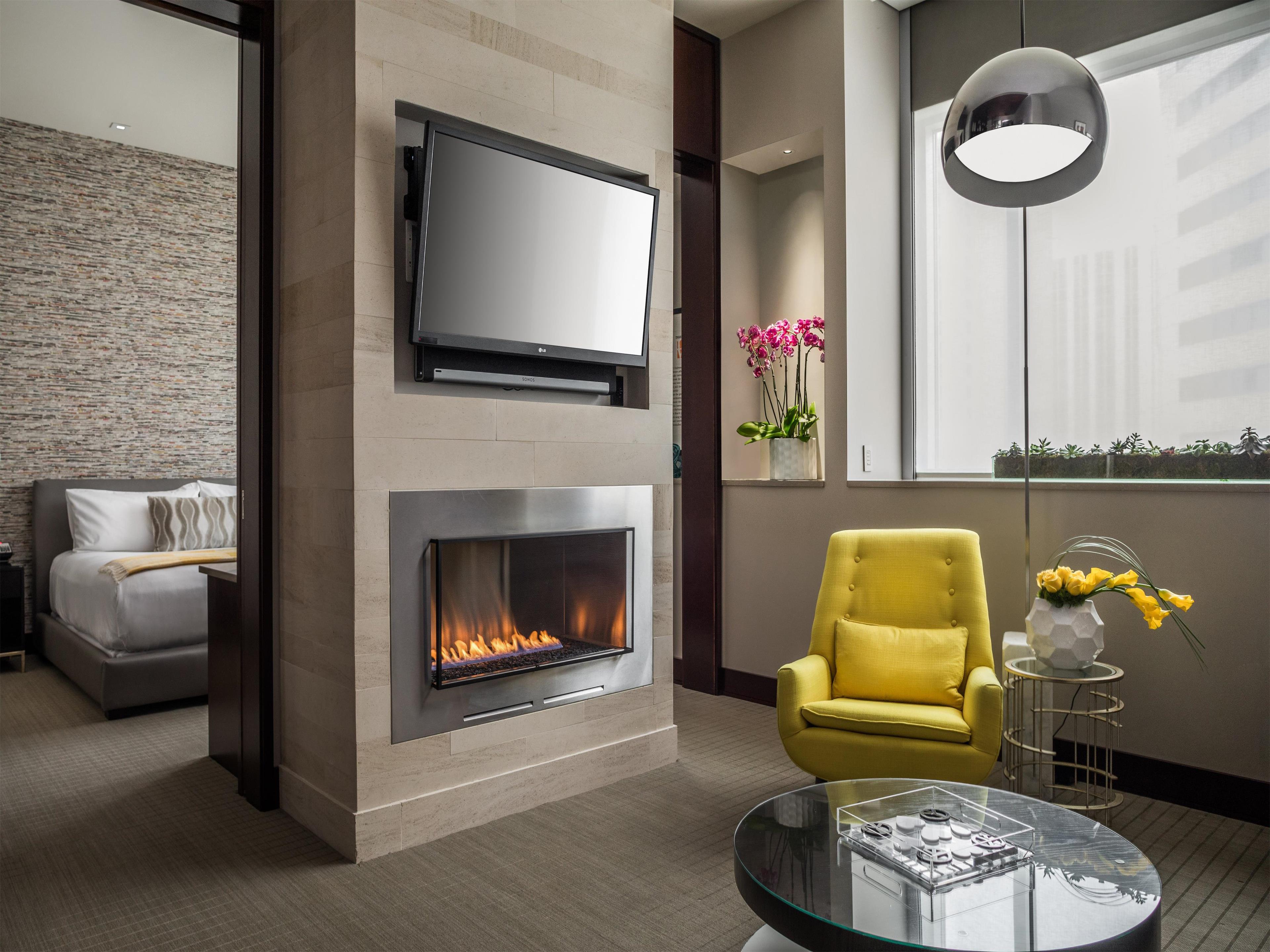 Guest room