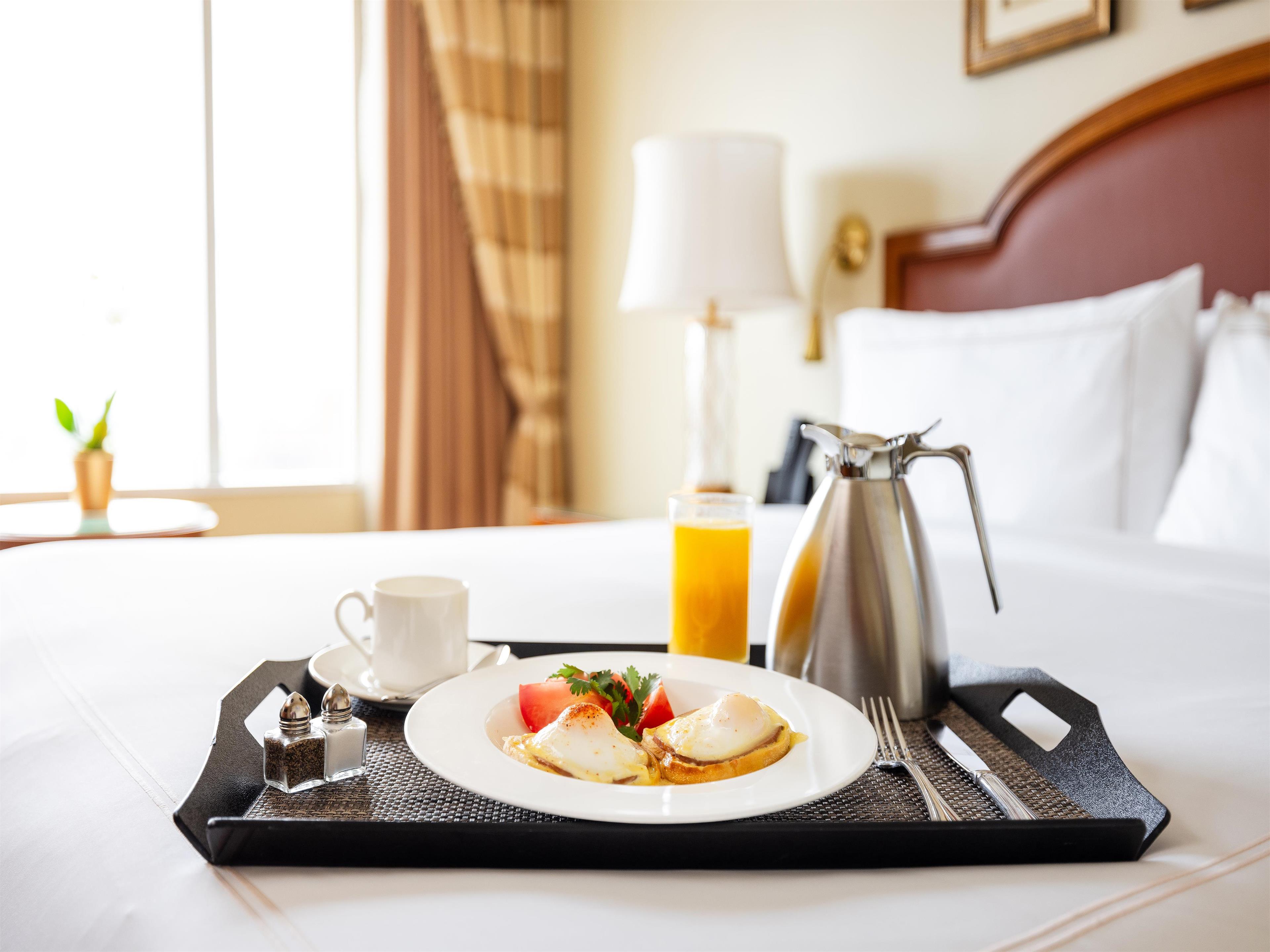 Breakfast Area | Conrad Indianapolis