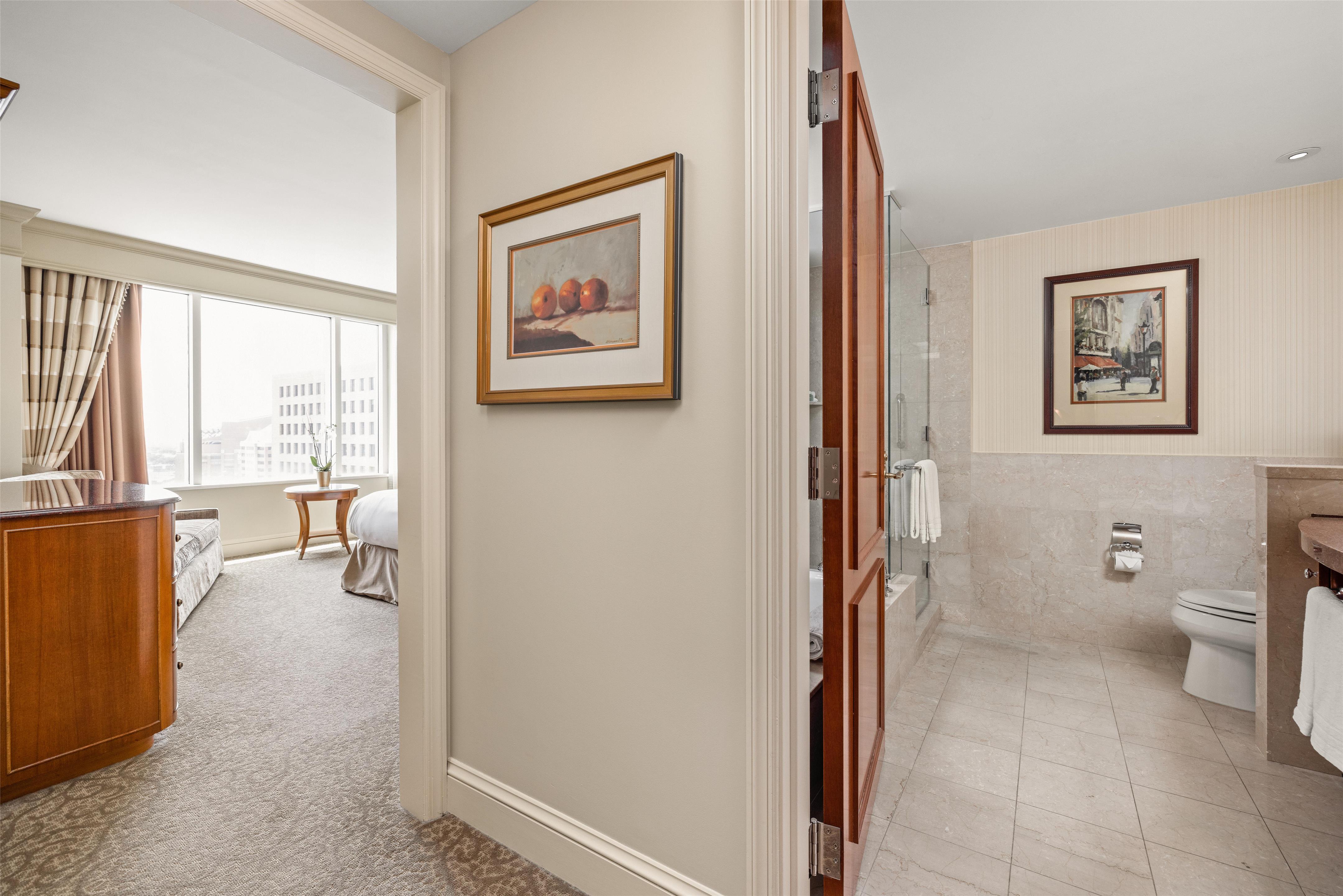 Guest room bath