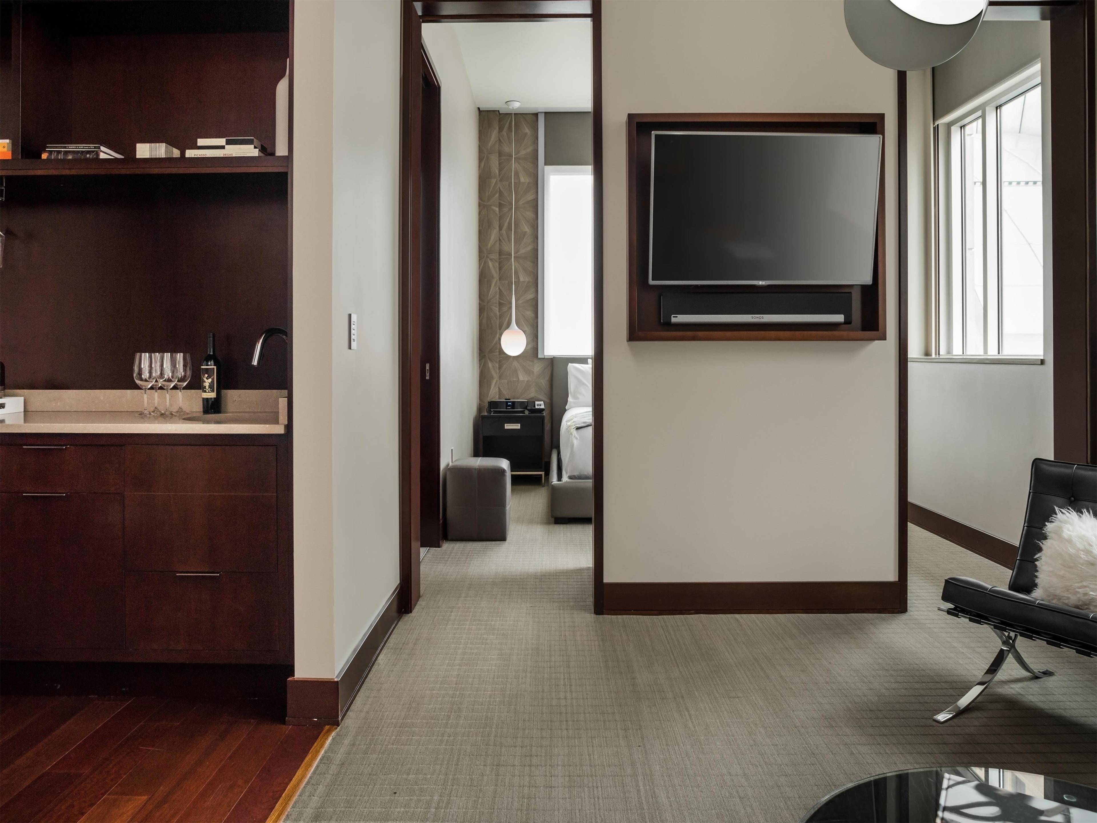 Guest room