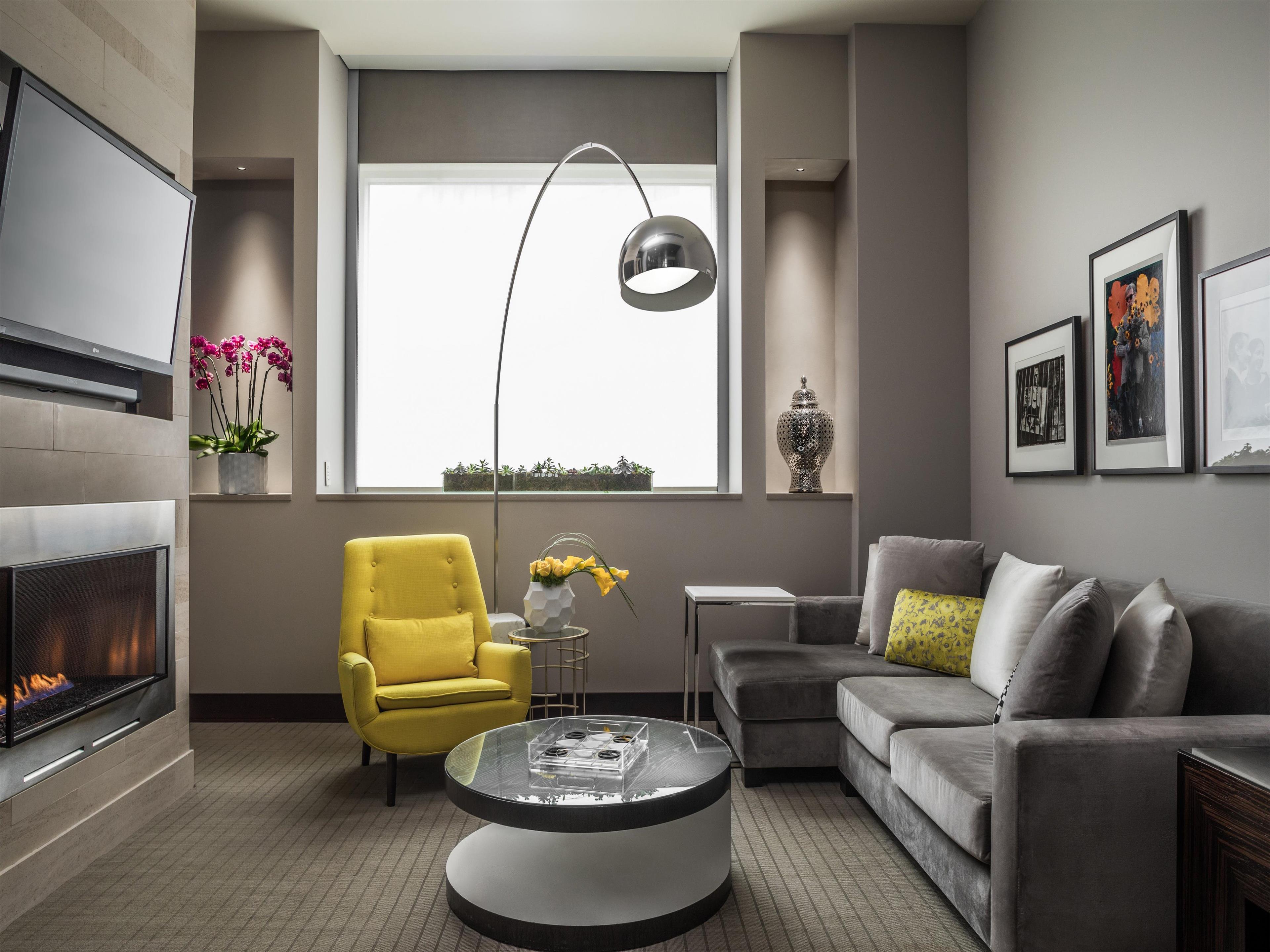 Guest room