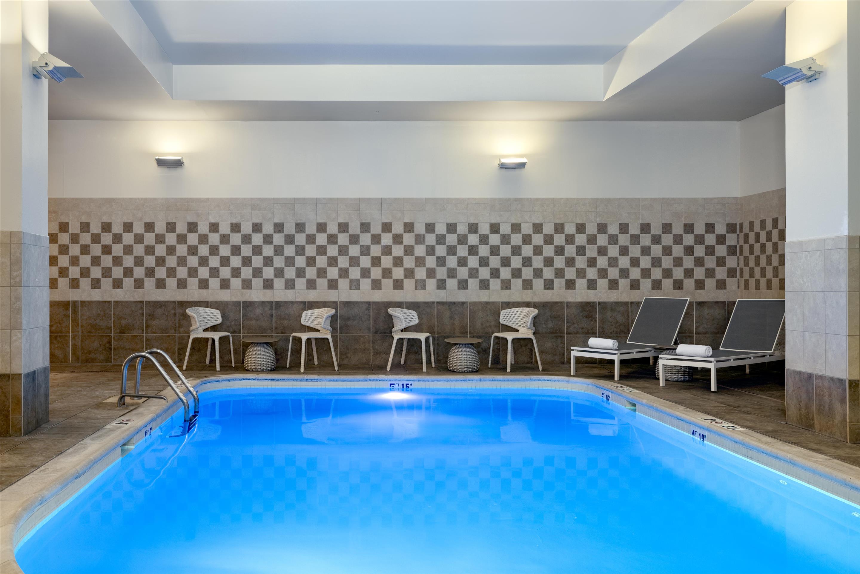 Pool | Hilton Garden Inn Indianapolis Downtown
