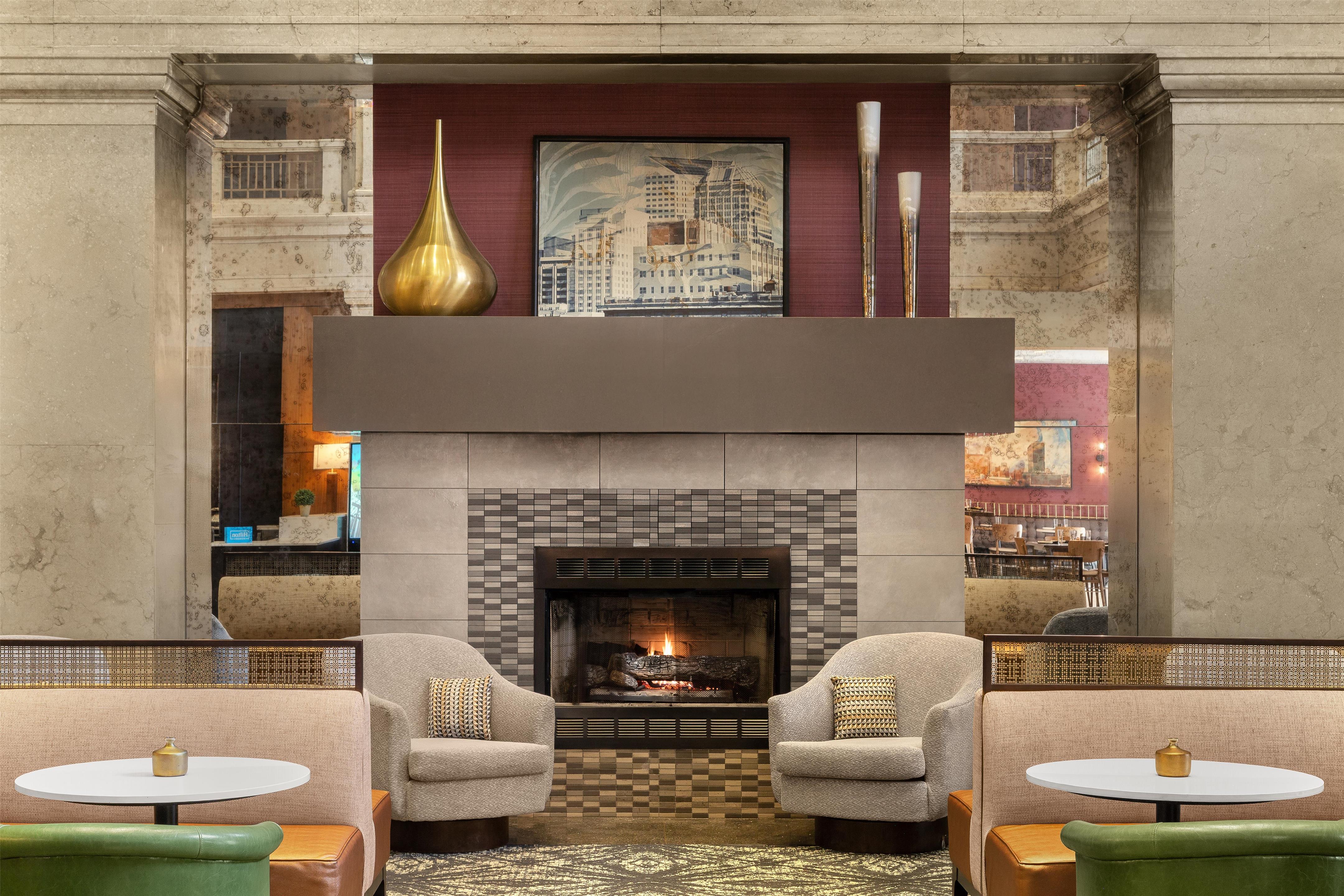 Lobby | Hilton Garden Inn Indianapolis Downtown