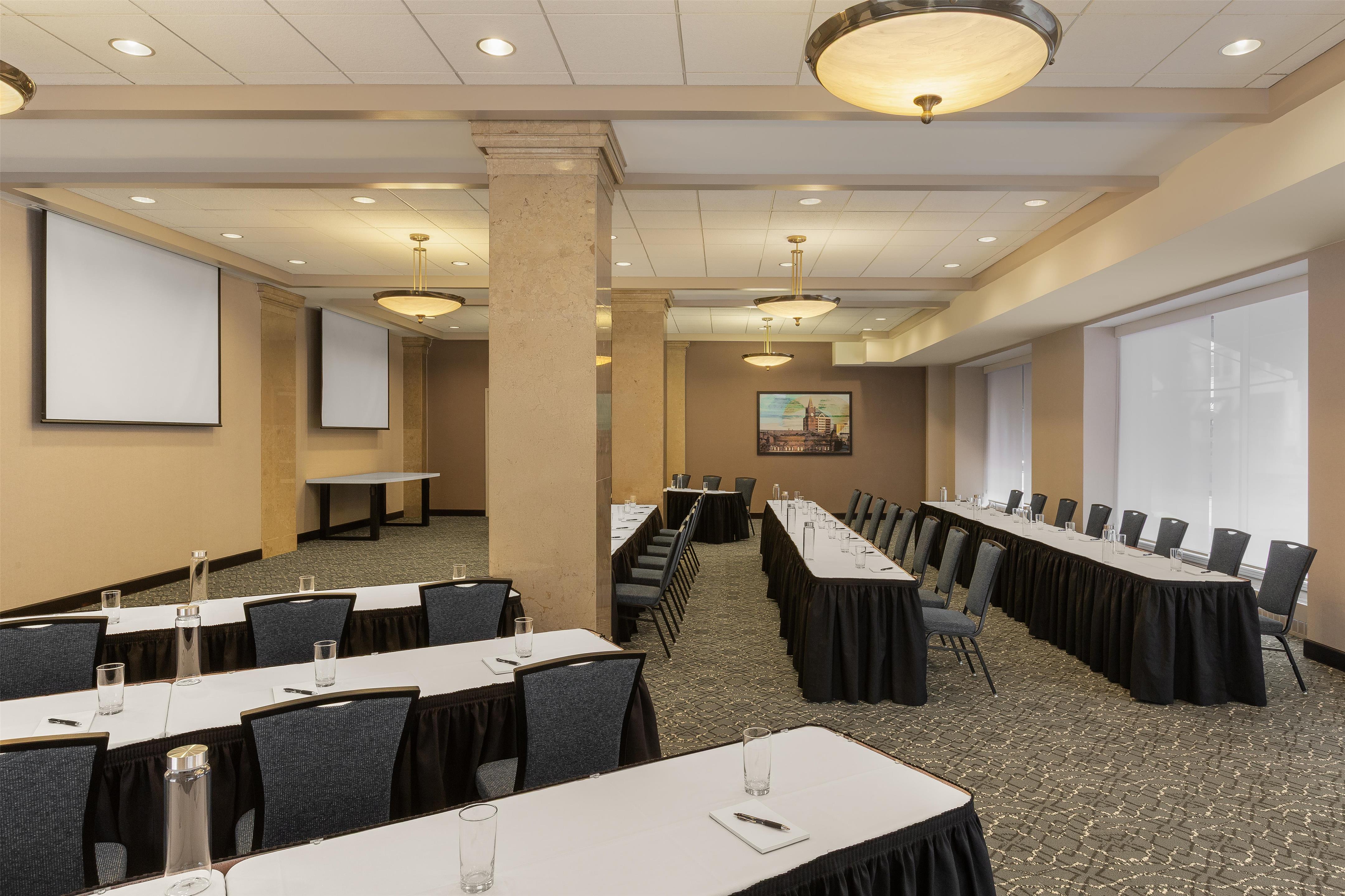 Meeting Room | Hilton Garden Inn Indianapolis Downtown