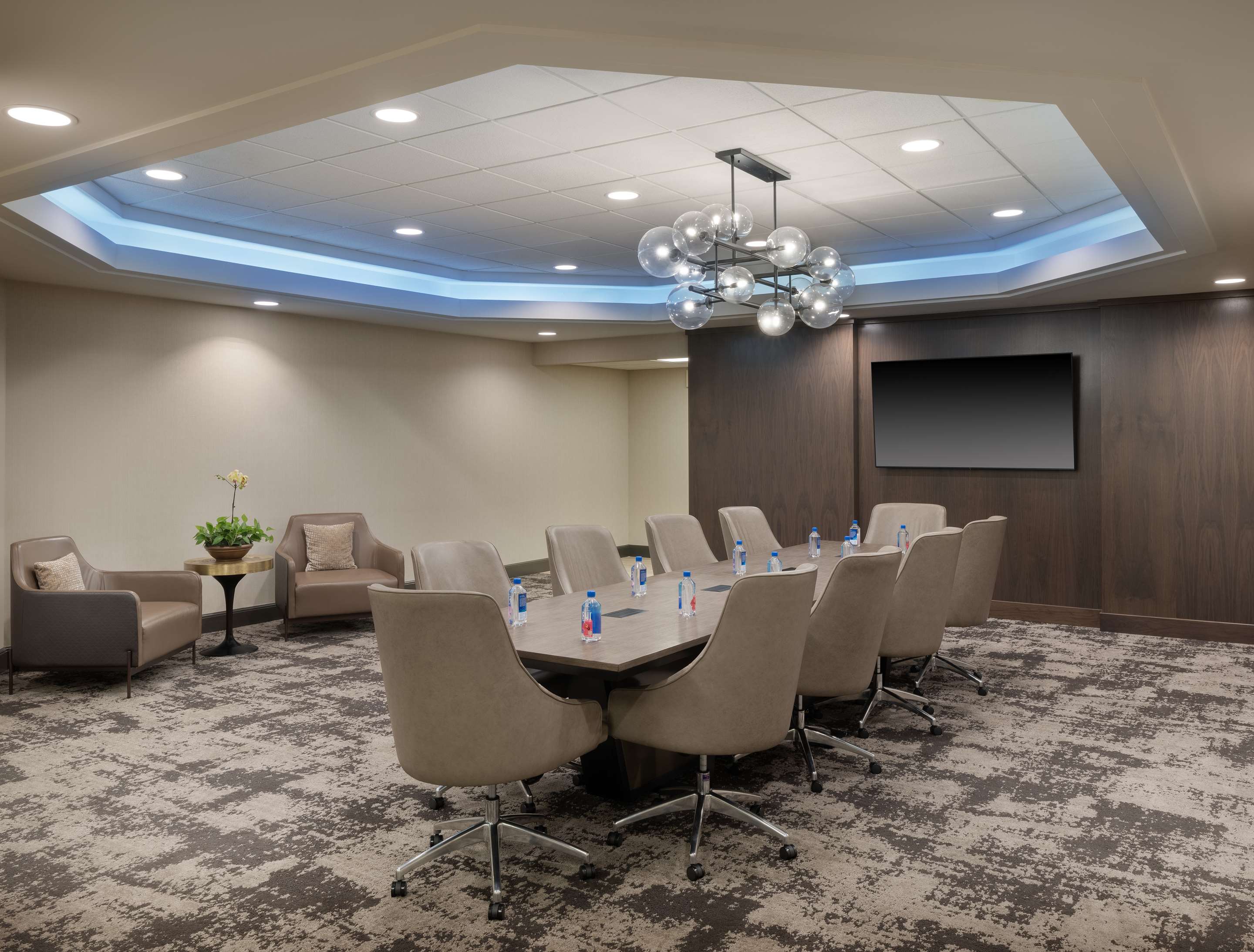 Meeting Room | Hilton Indianapolis Hotel & Suites