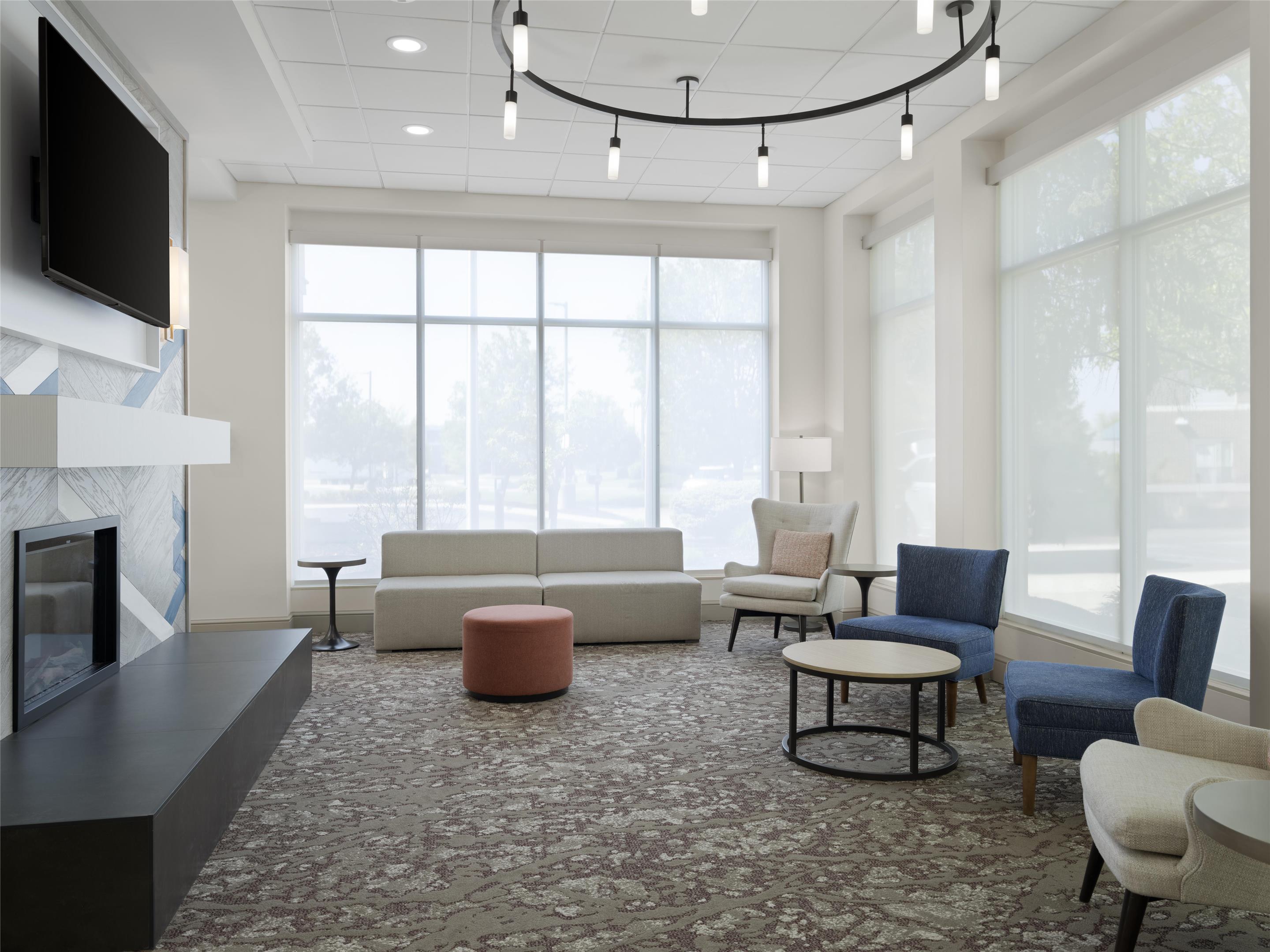 Lobby | Hilton Garden Inn Indianapolis Northeast/Fishers